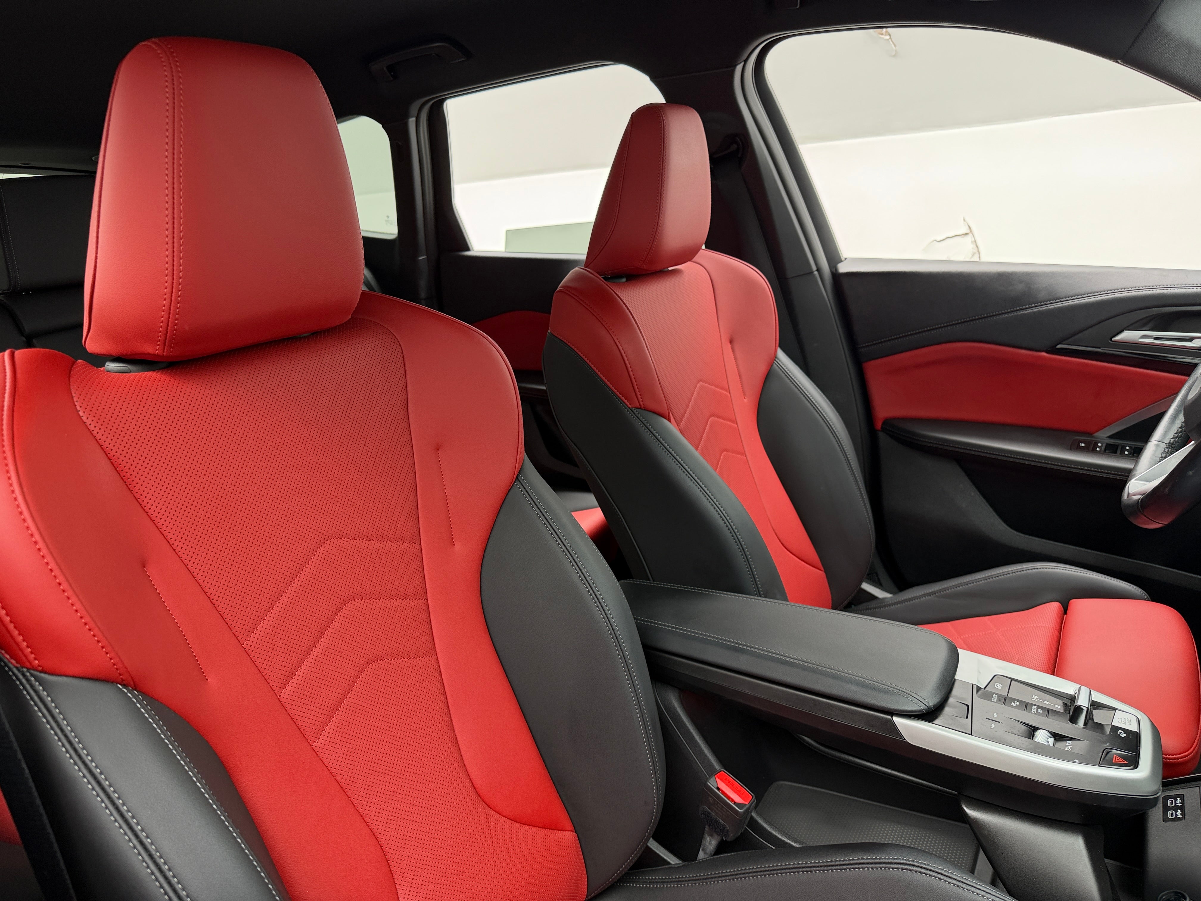 2023 BMW X1 28i