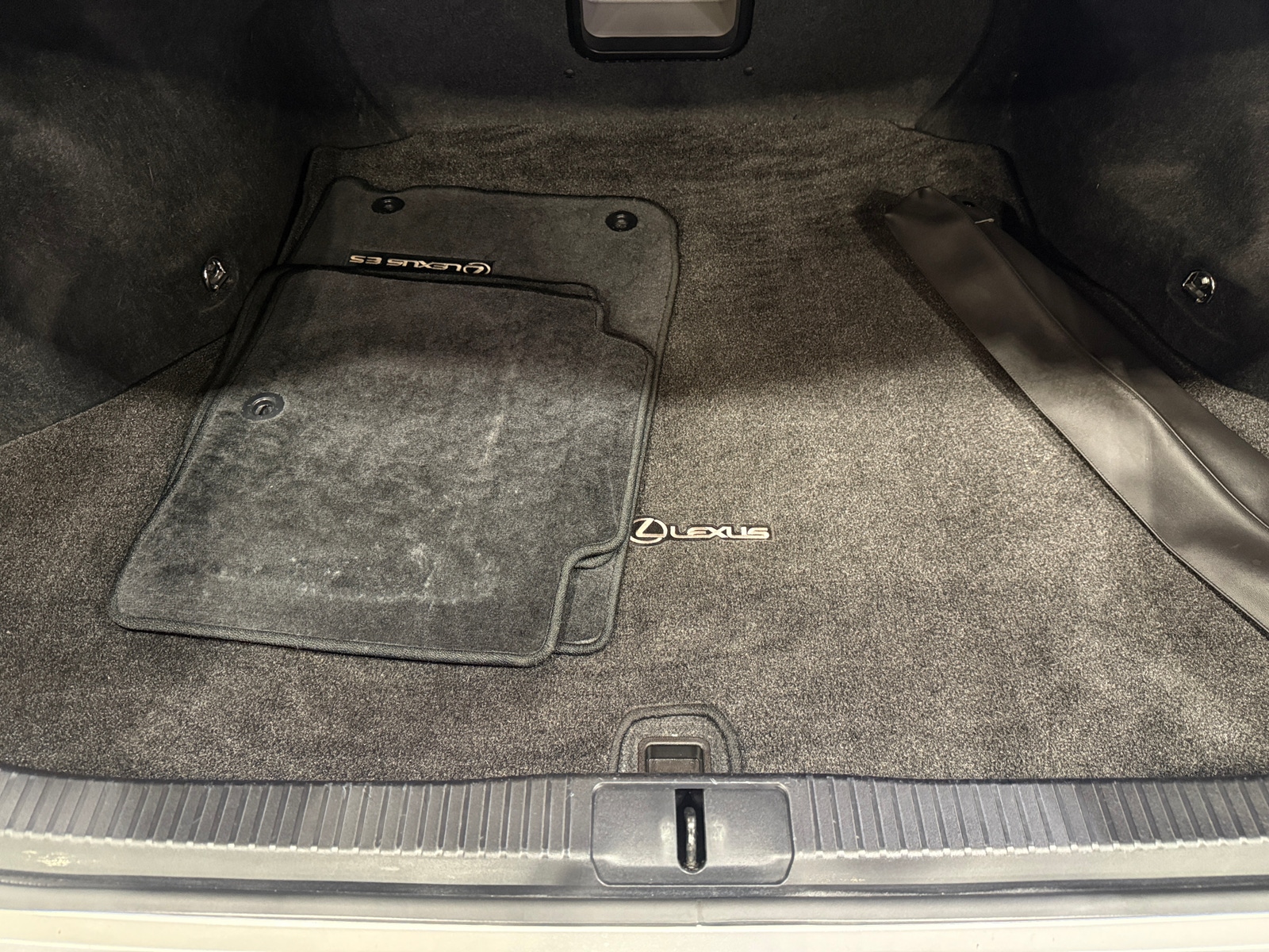 Thumbnail: 2014 Lexus ES - 7