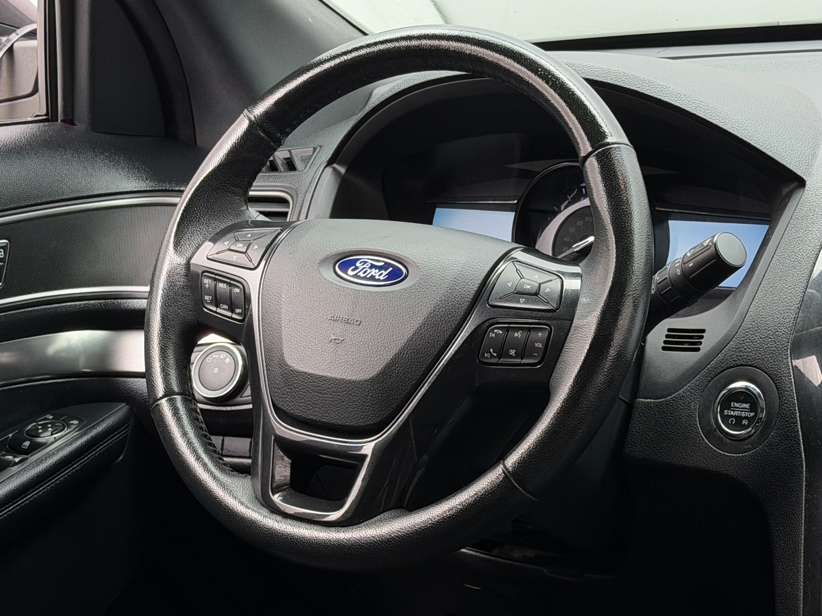 Thumbnail: 2018 Ford Explorer - 5