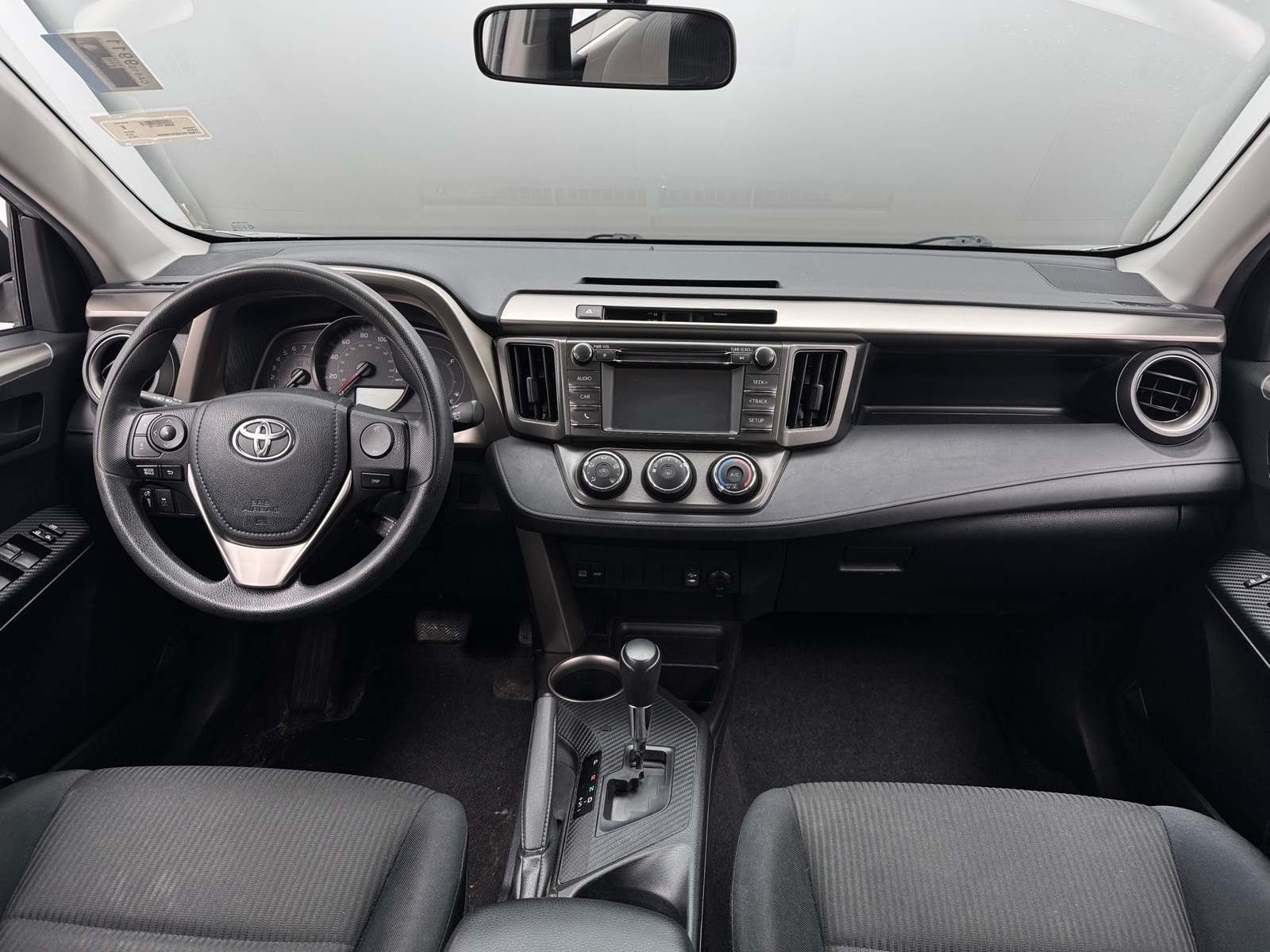 Thumbnail: 2015 Toyota RAV4 - 3