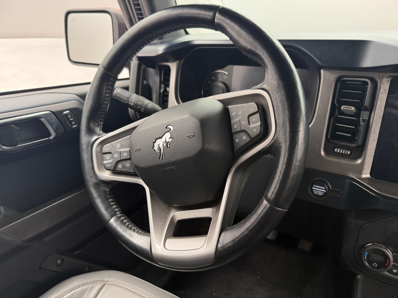 Thumbnail: 2021 Ford Bronco - 4