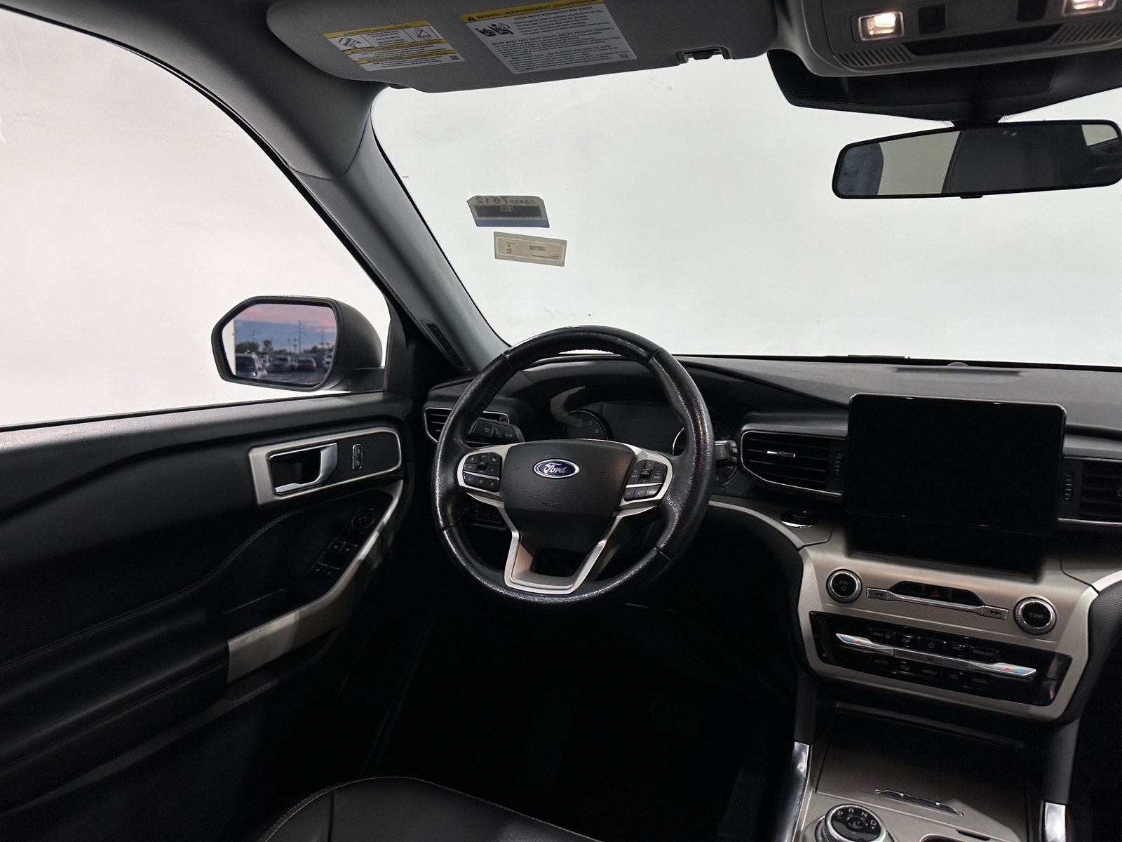 Thumbnail: 2022 Ford Explorer - 4