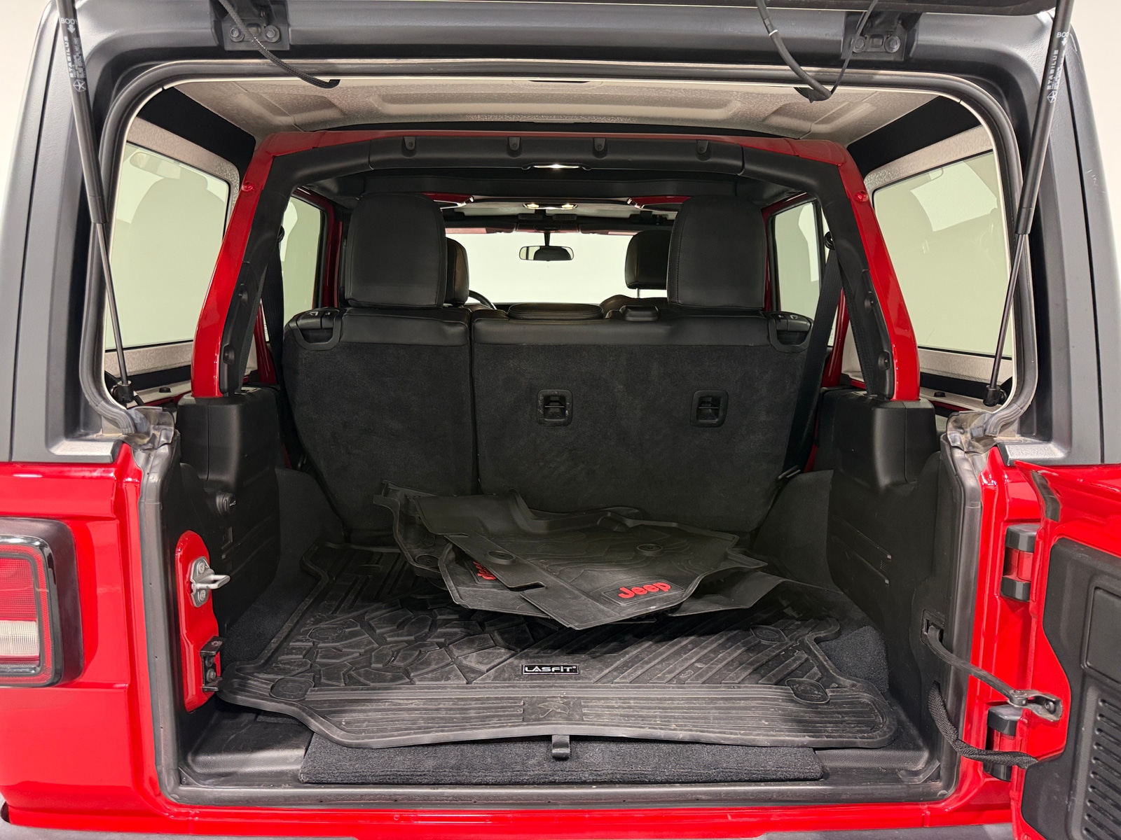 Thumbnail: 2019 Jeep Wrangler - 7