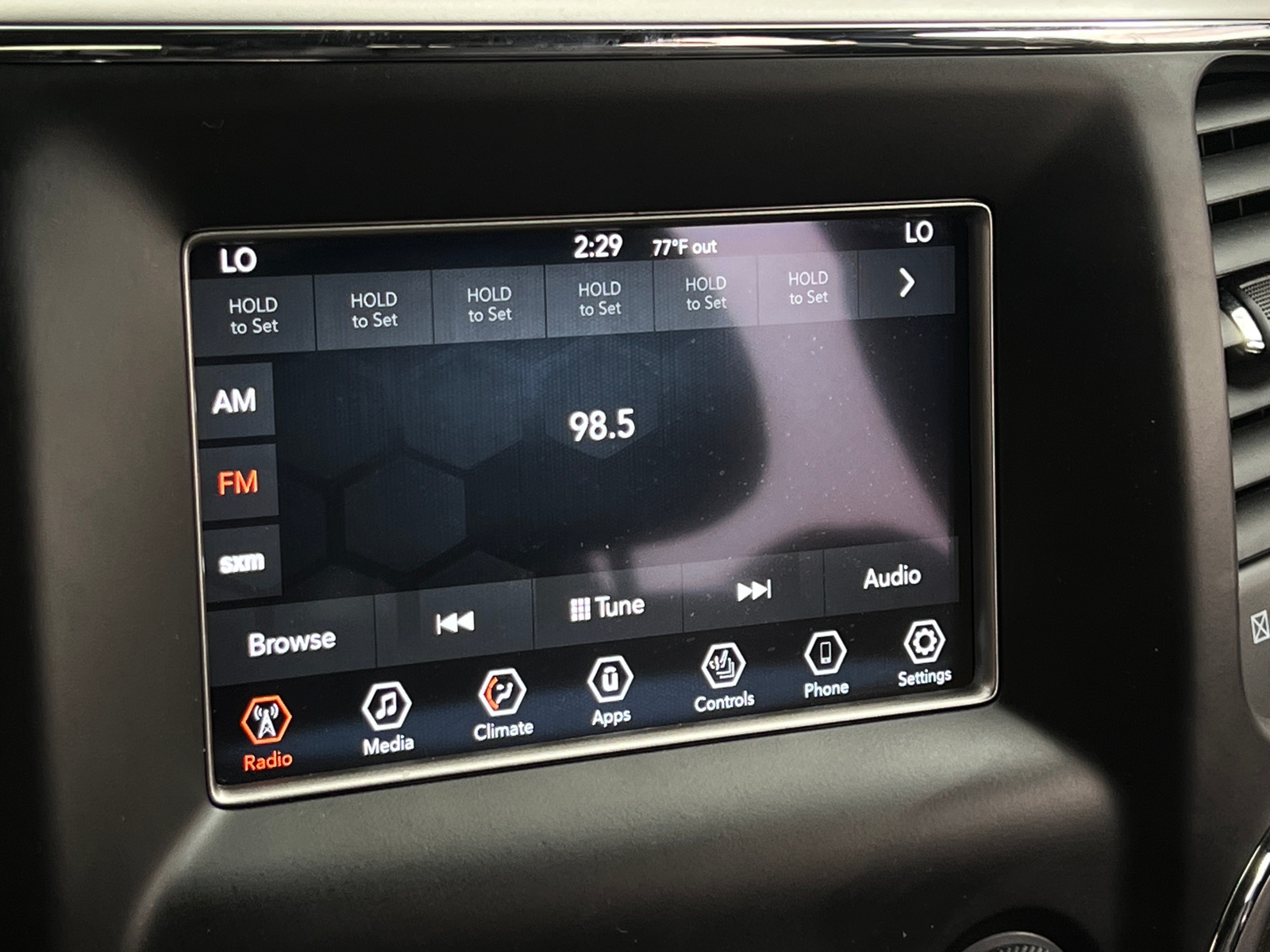 Thumbnail: 2018 Jeep Grand Cherokee - 3