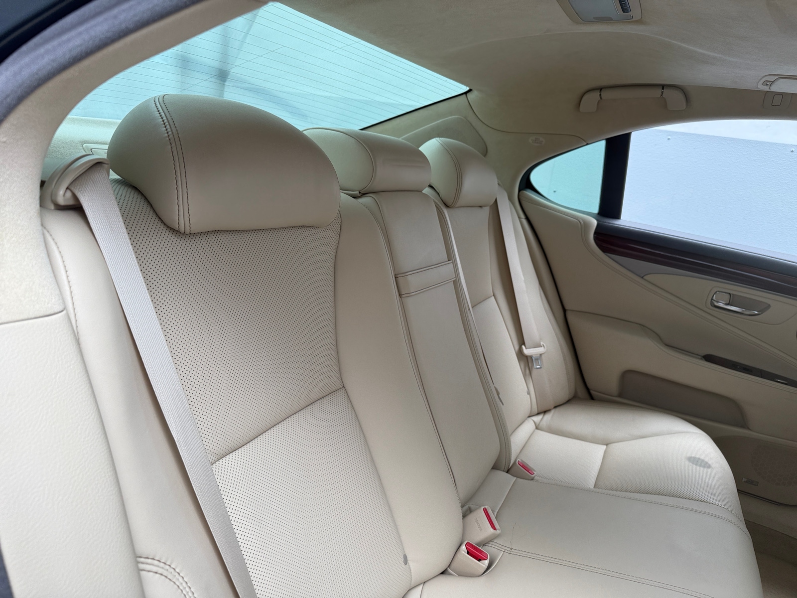 Thumbnail: 2014 Lexus LS - 5