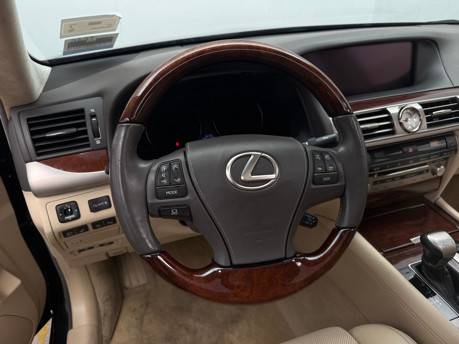 Thumbnail: 2014 Lexus LS - 4