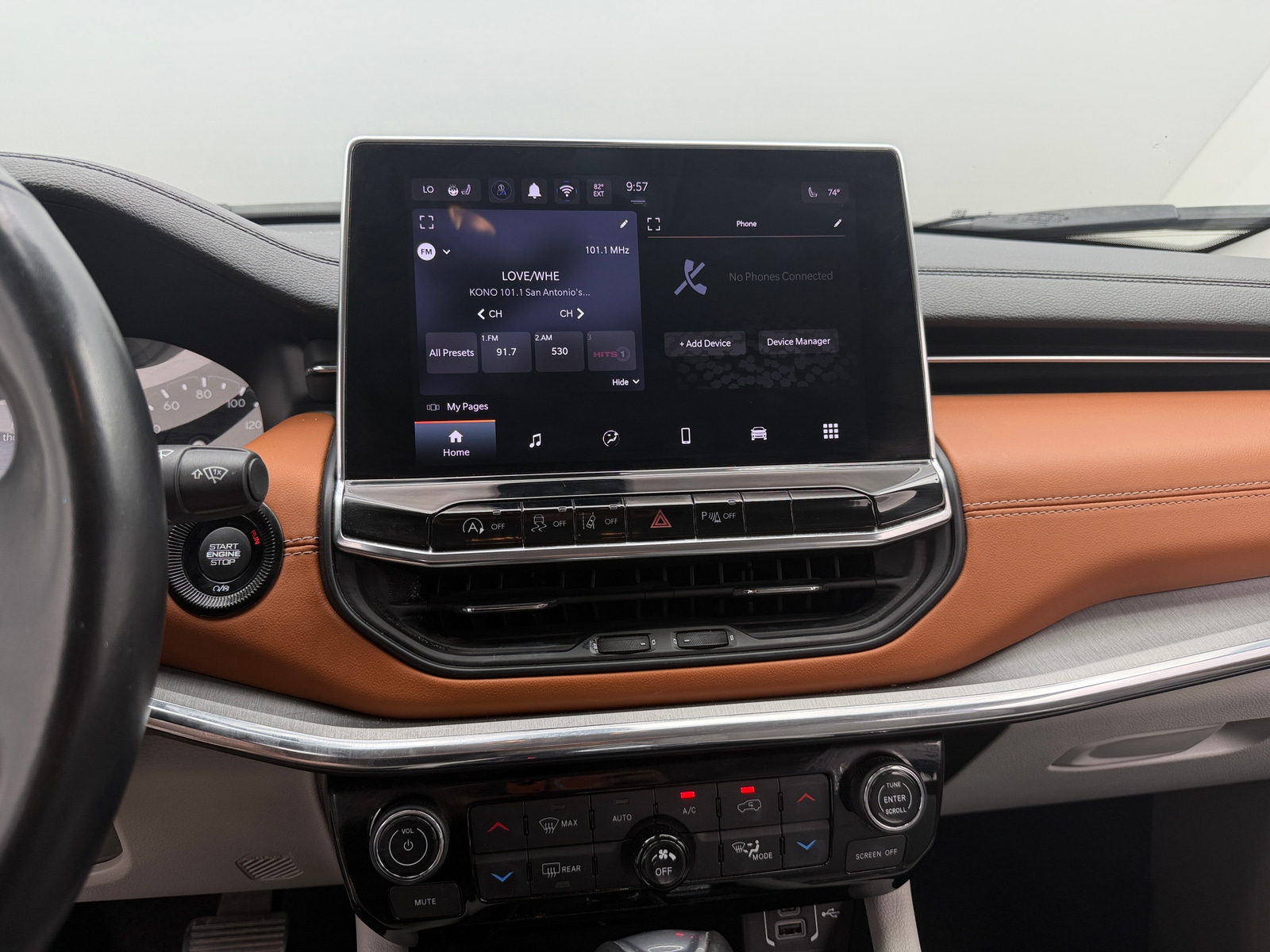 Thumbnail: 2022 Jeep Compass - 3