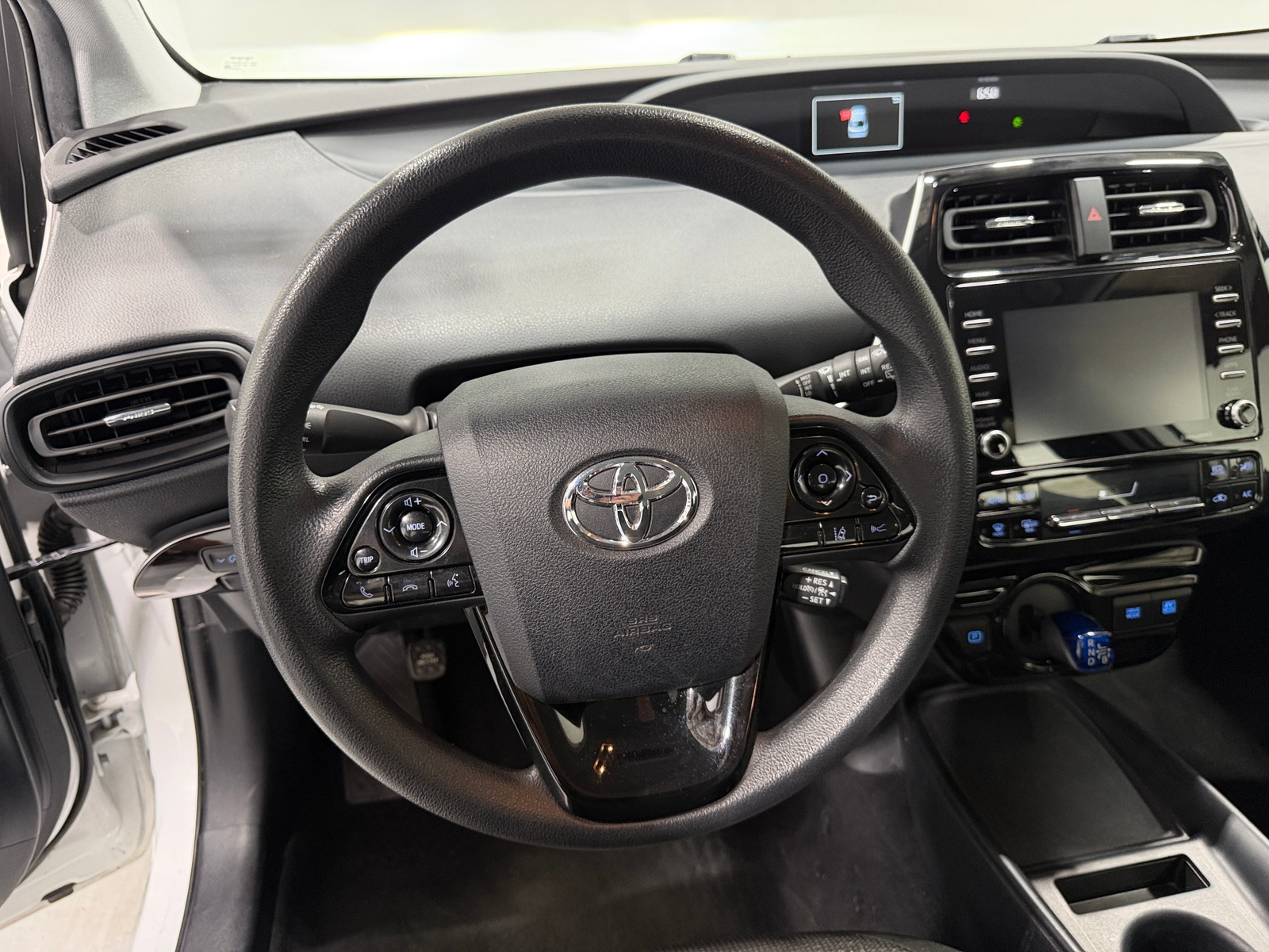 Thumbnail: 2022 Toyota Prius - 5