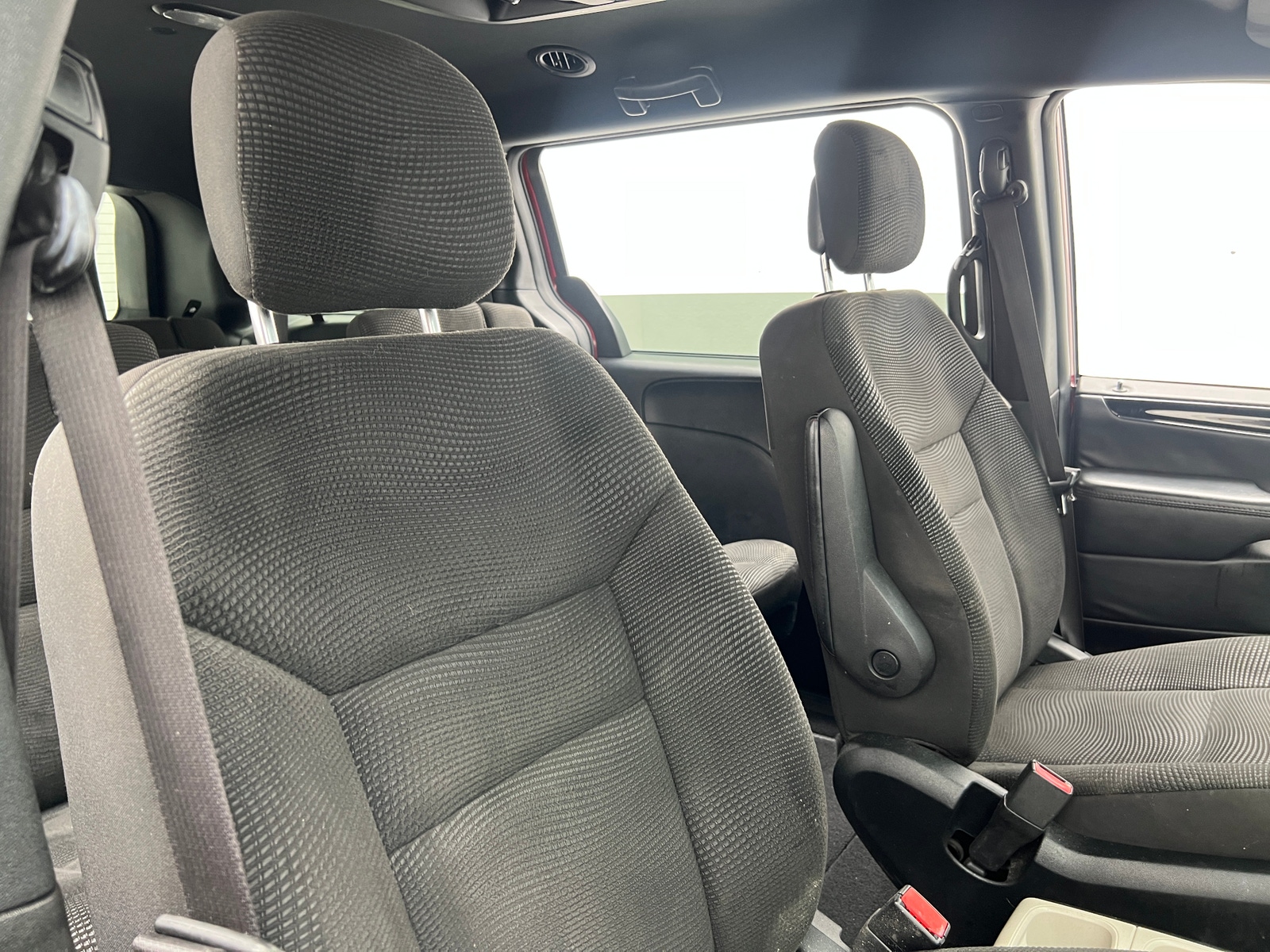 Thumbnail: 2020 Dodge Grand Caravan - 2