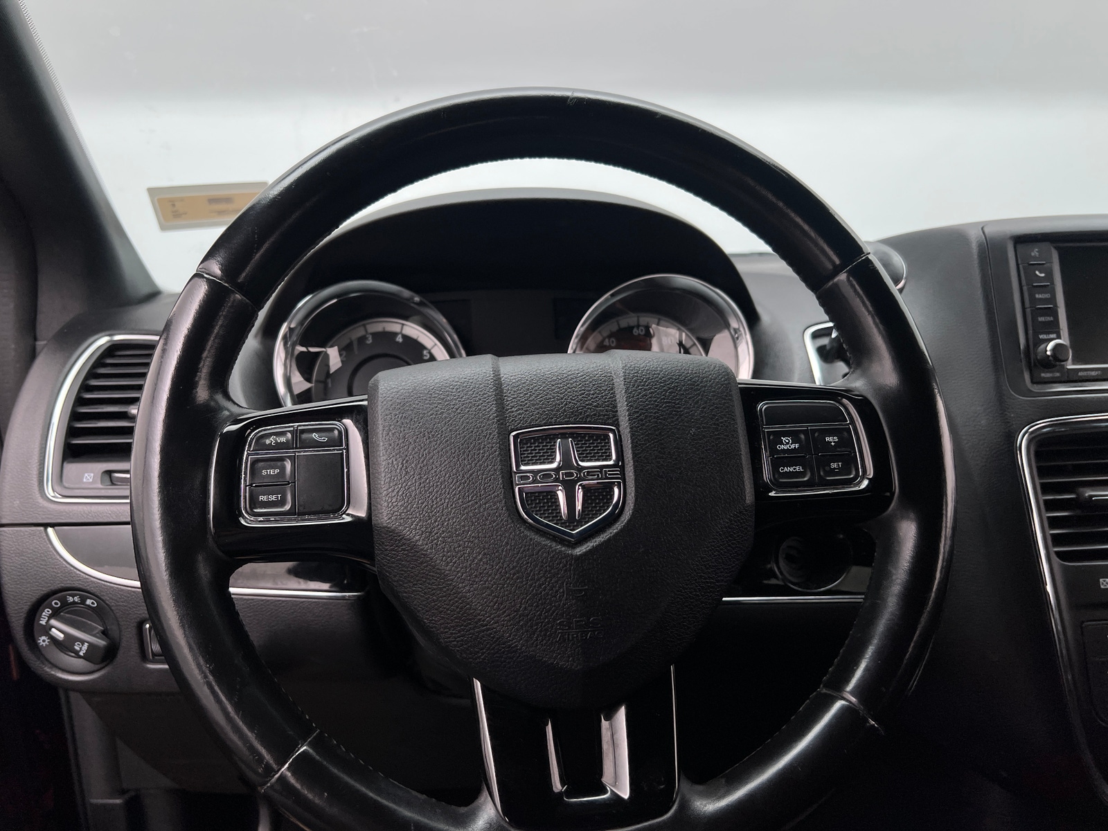 Thumbnail: 2020 Dodge Grand Caravan - 5
