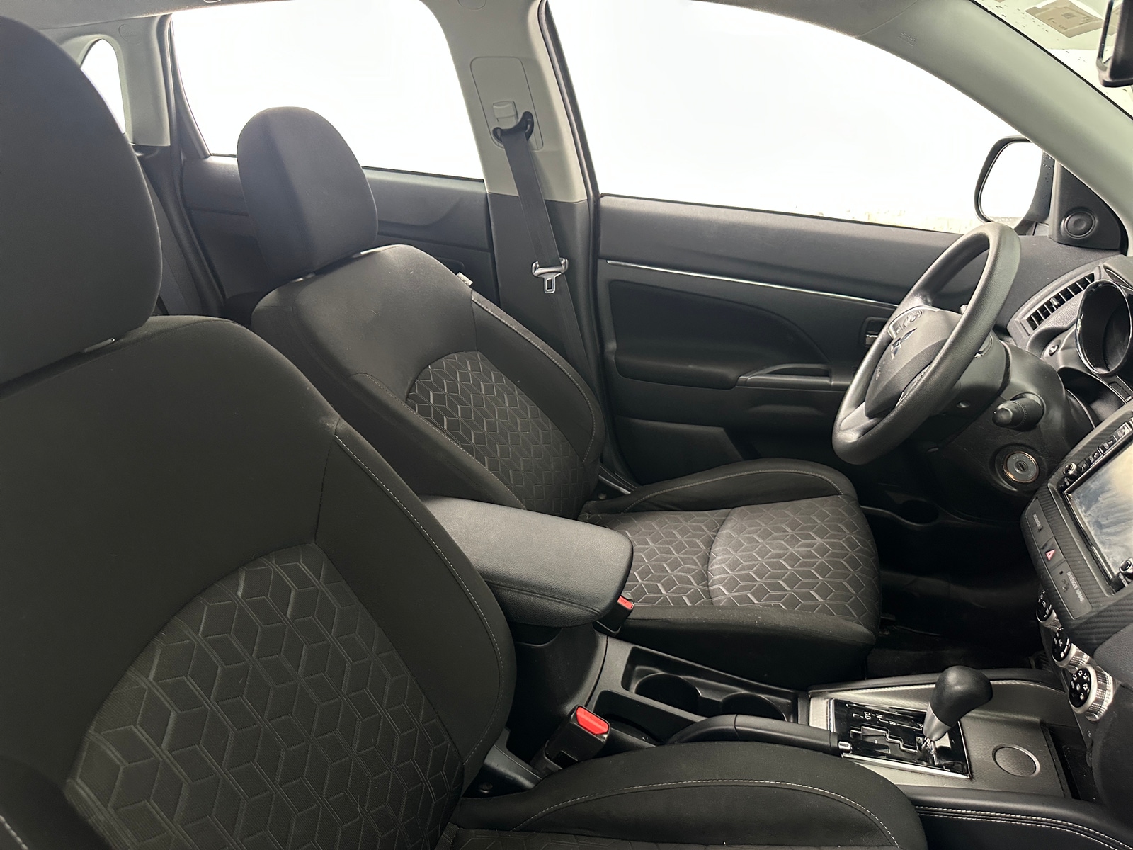 Thumbnail: 2021 Mitsubishi Outlander Sport - 2