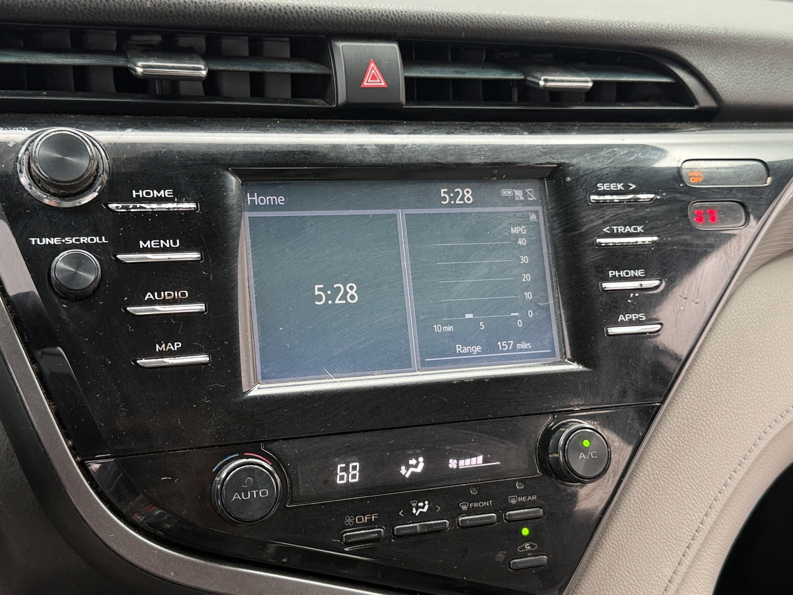 Thumbnail: 2019 Toyota Camry - 4