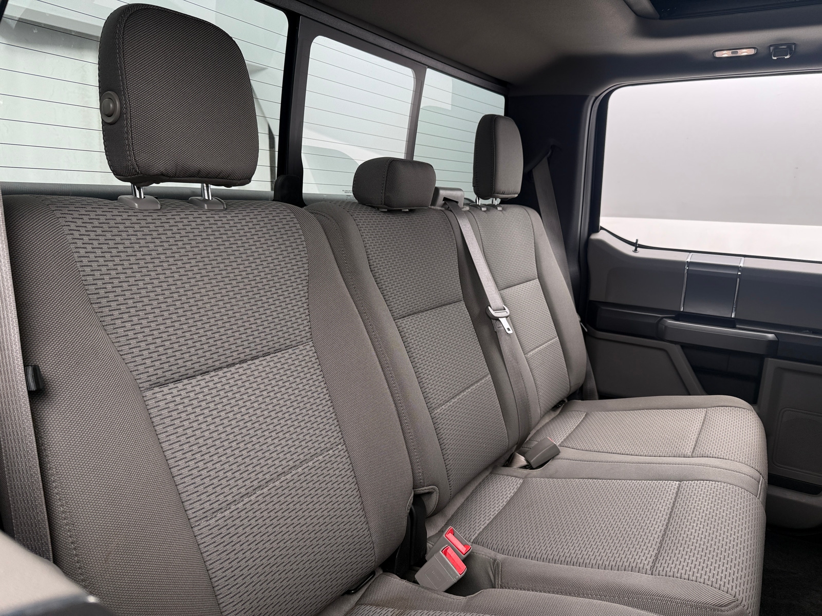 Thumbnail: 2018 Ford Econoline - 6
