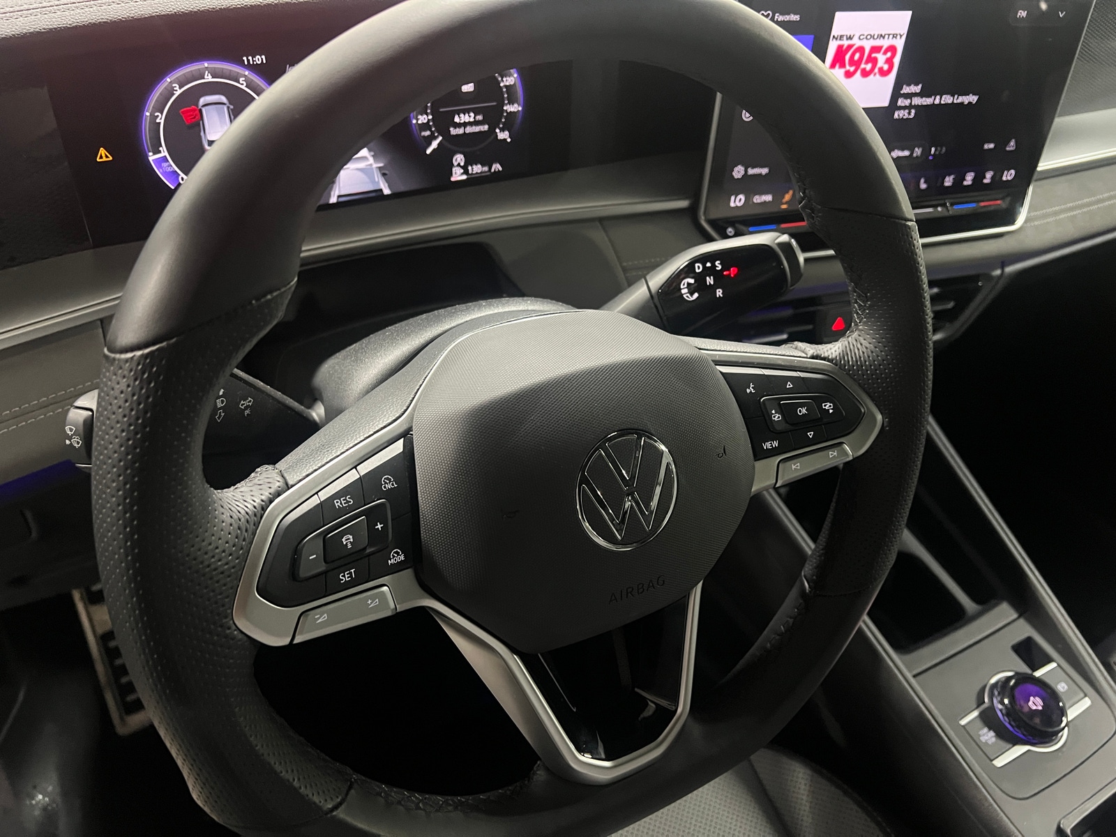 Thumbnail: 2025 Volkswagen Tiguan - 4