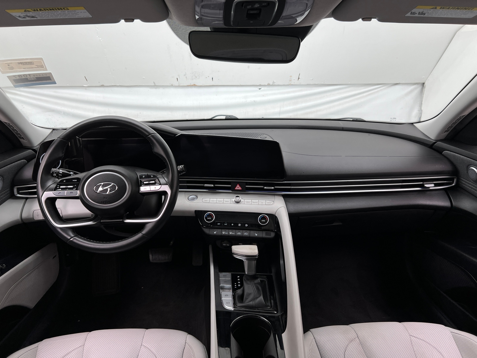 Thumbnail: 2022 Hyundai Elantra - 2