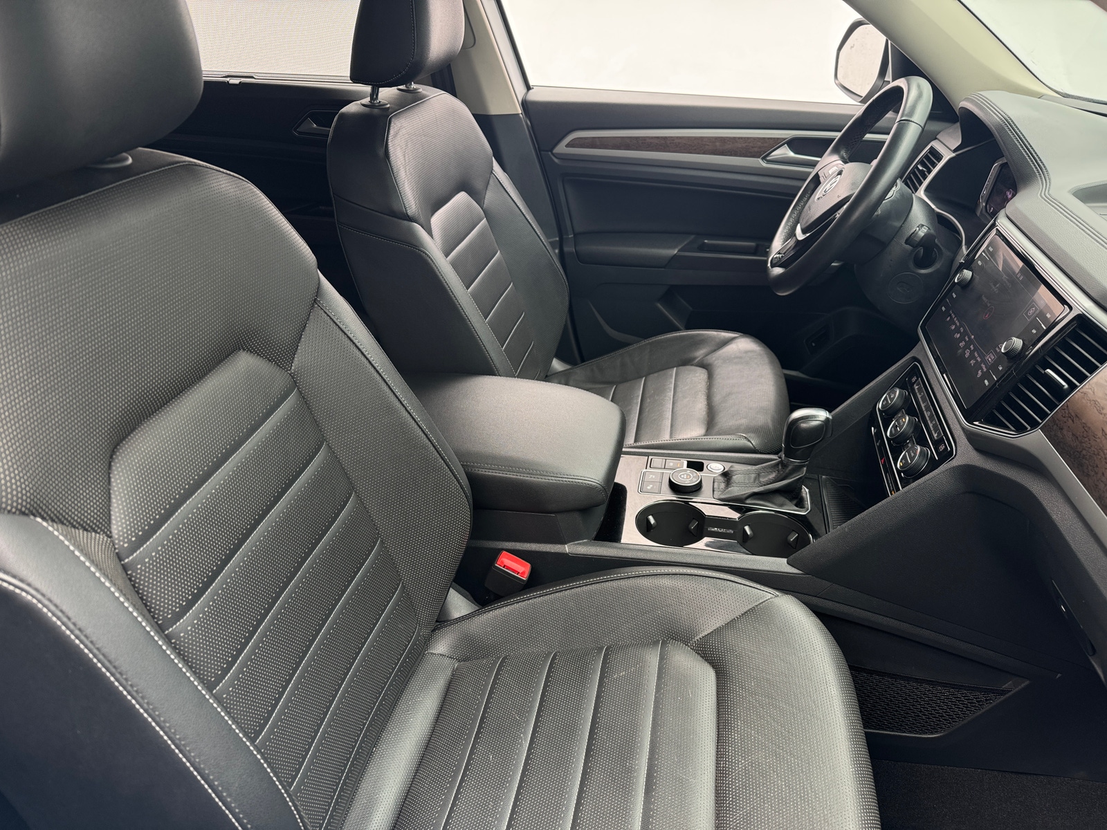 Thumbnail: 2019 Volkswagen Atlas - 2