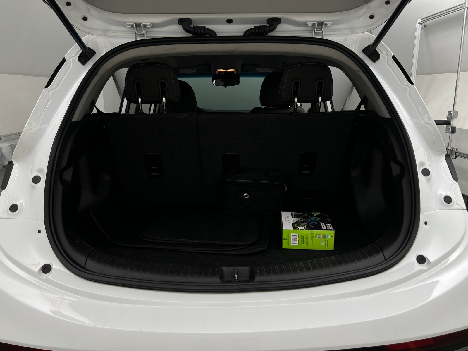 Thumbnail: 2023 Chevrolet Bolt EV - 7