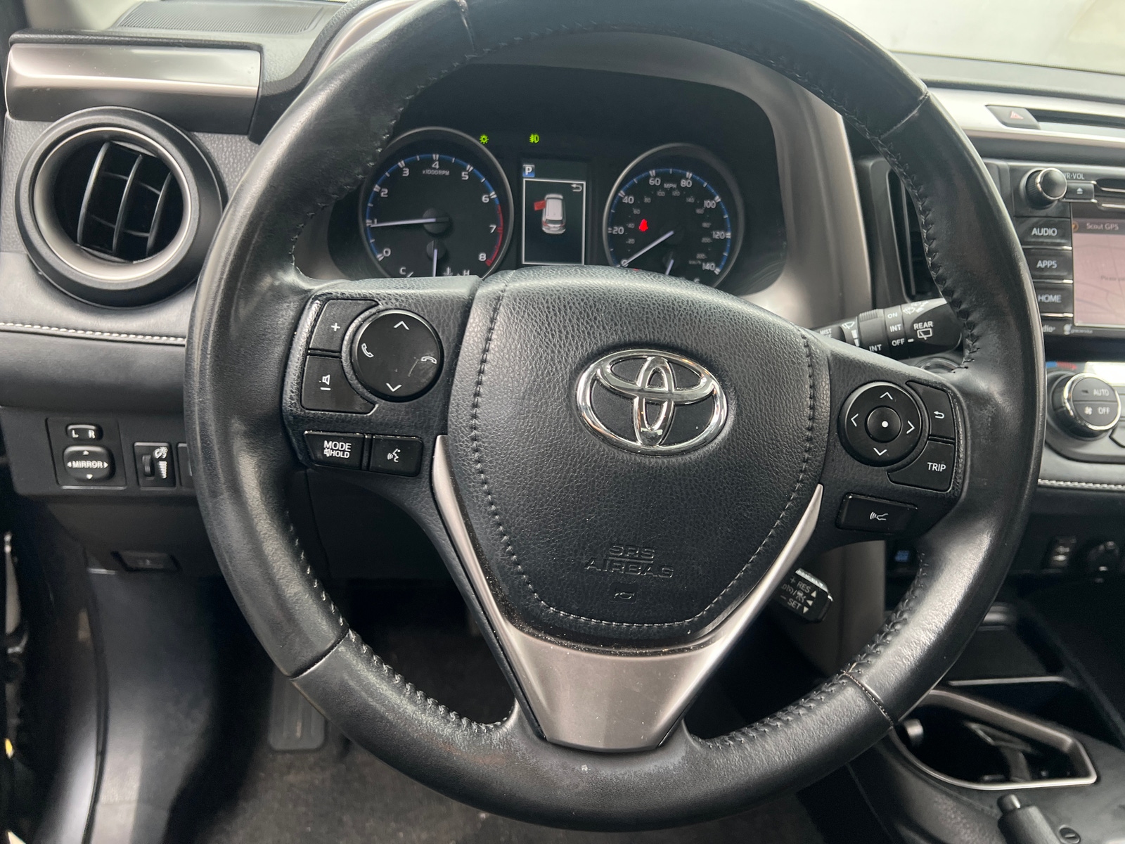 Thumbnail: 2017 Toyota RAV4 - 5