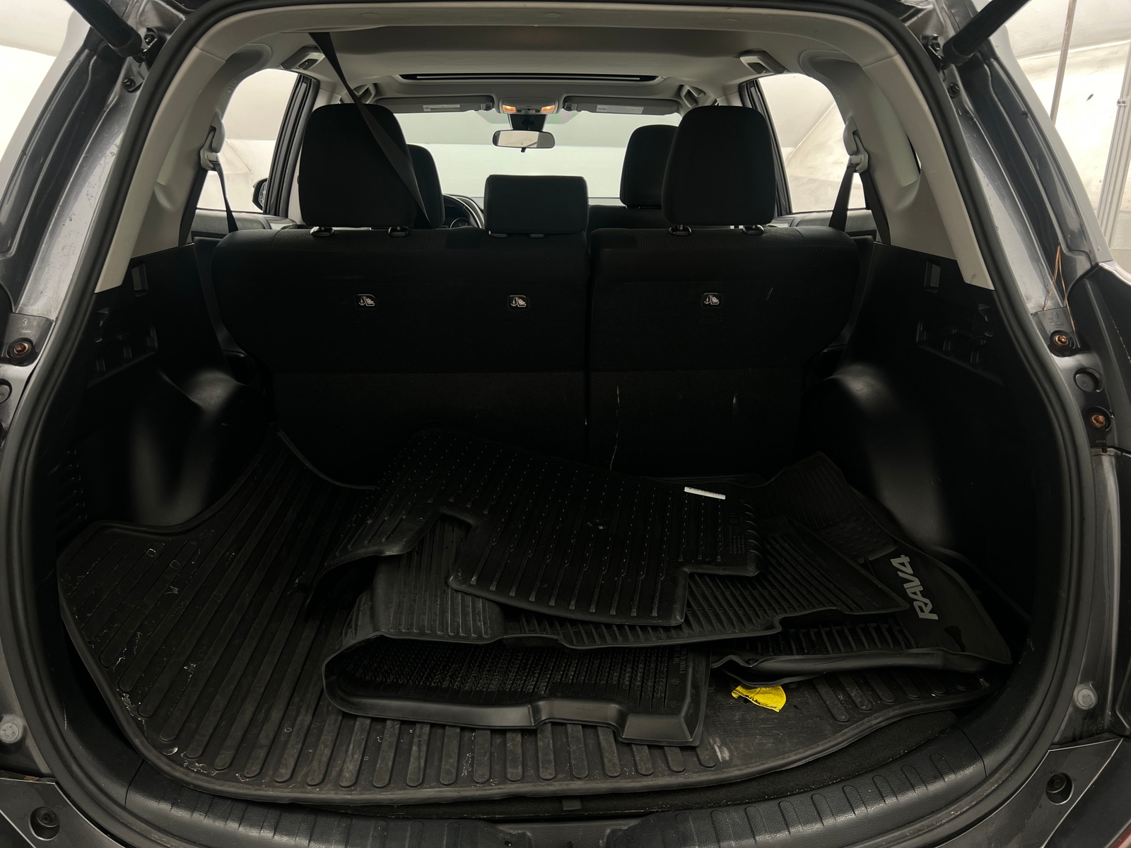 Thumbnail: 2017 Toyota RAV4 - 7