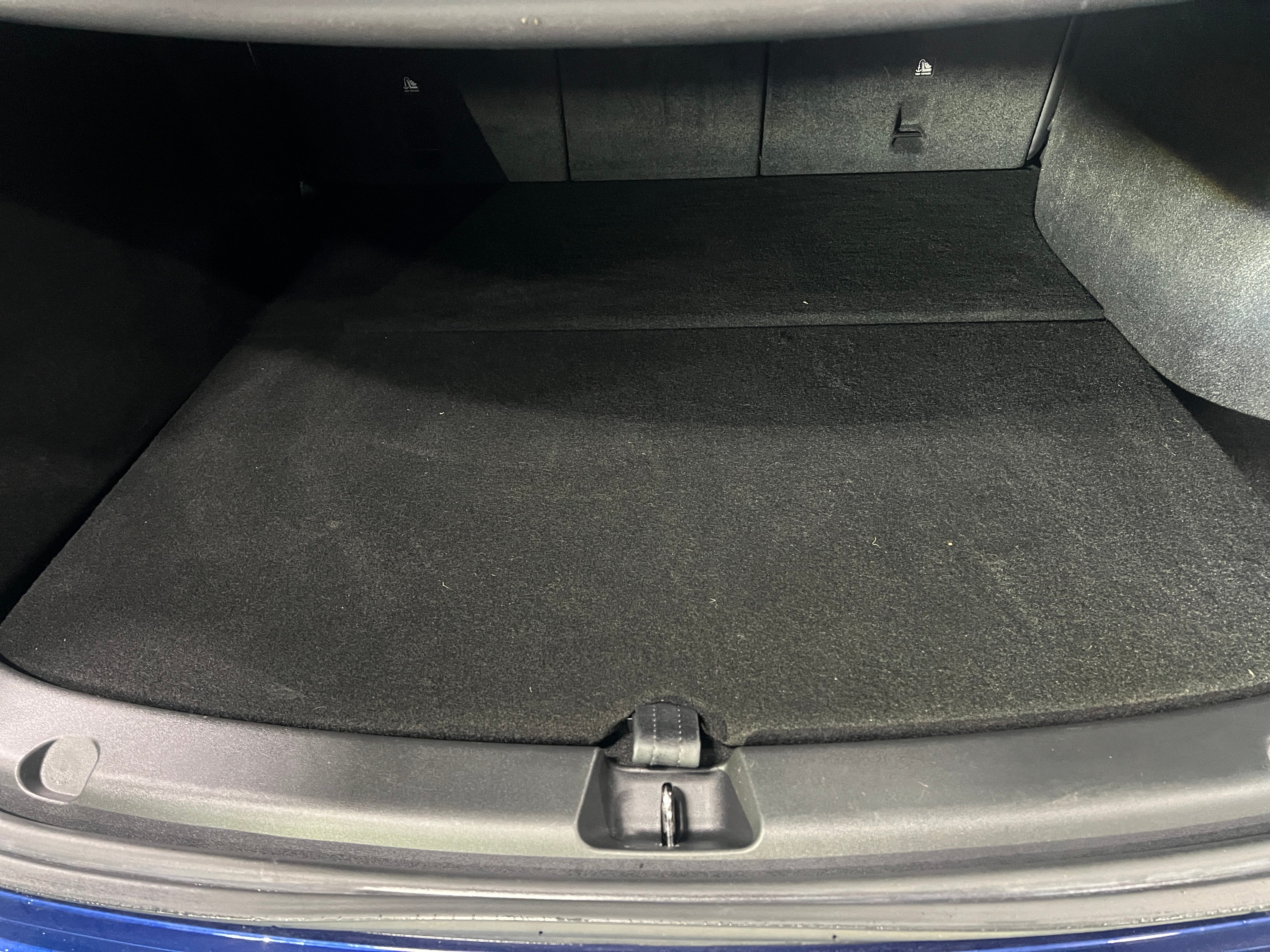 Used 2022 Tesla Model Y Long Range with VIN 7SAYGDEE0NA014967 for sale in Oak Creek, WI