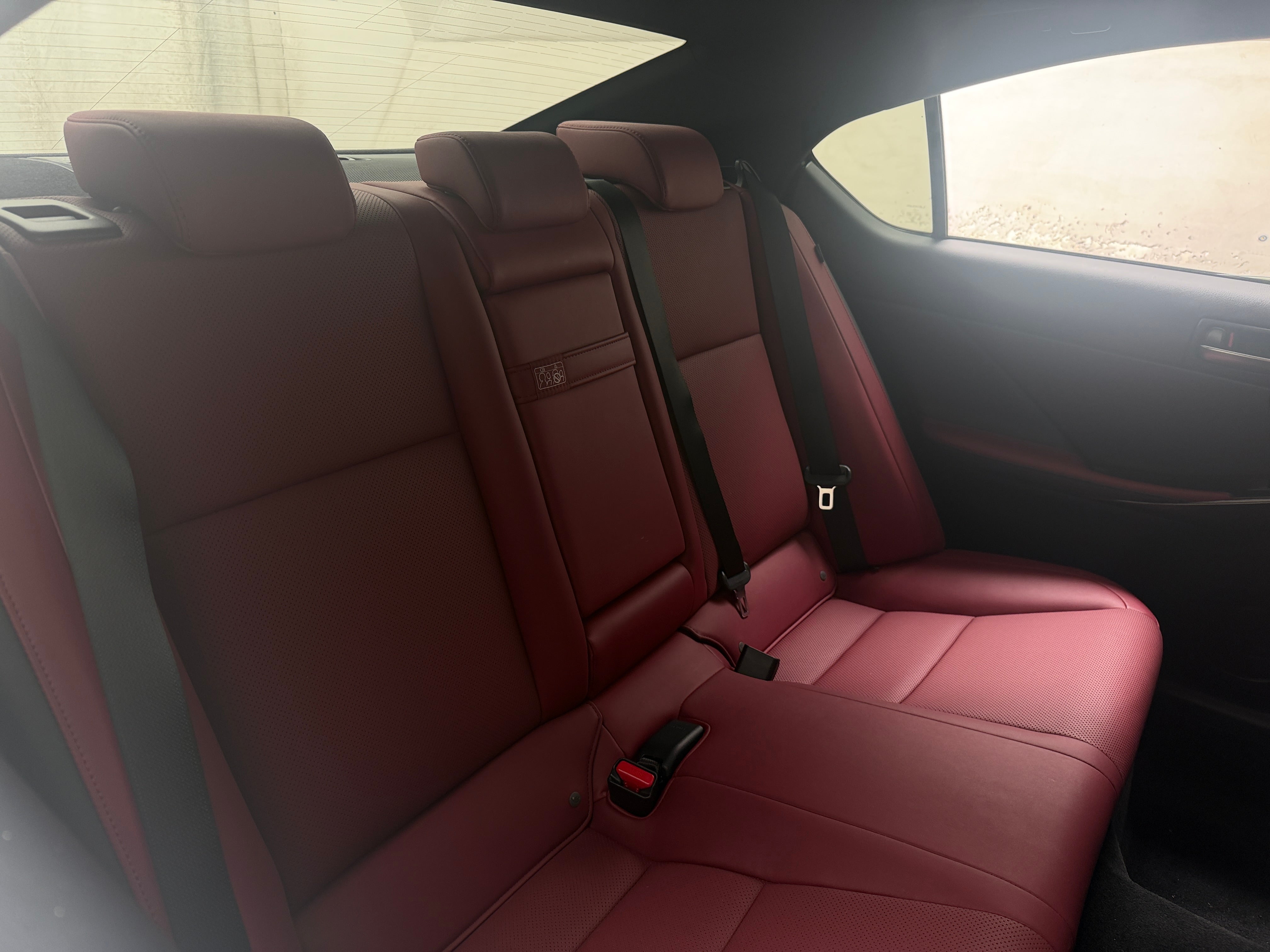 2022 Lexus IS