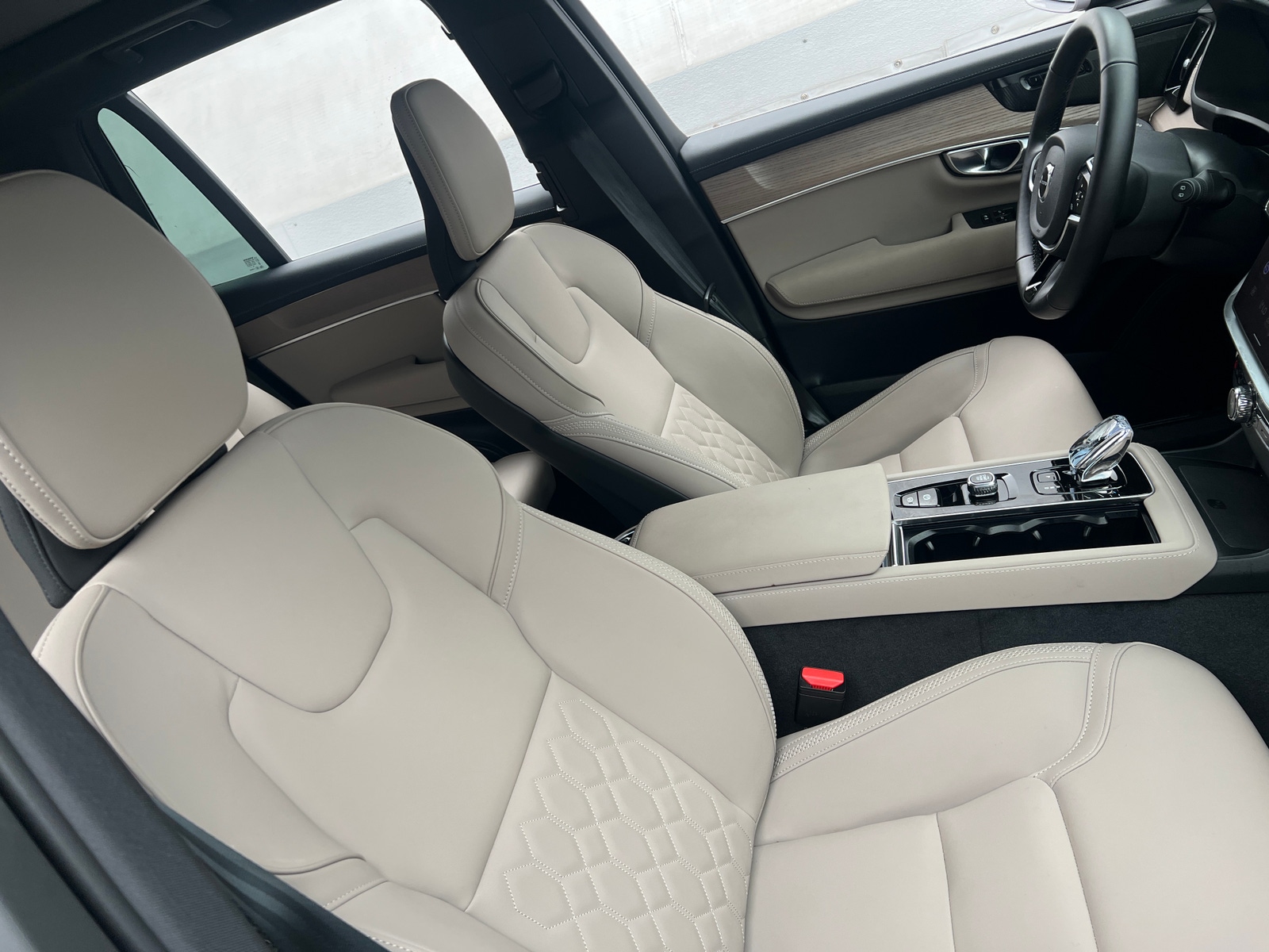 Thumbnail: 2026 Volvo XC90 - 2