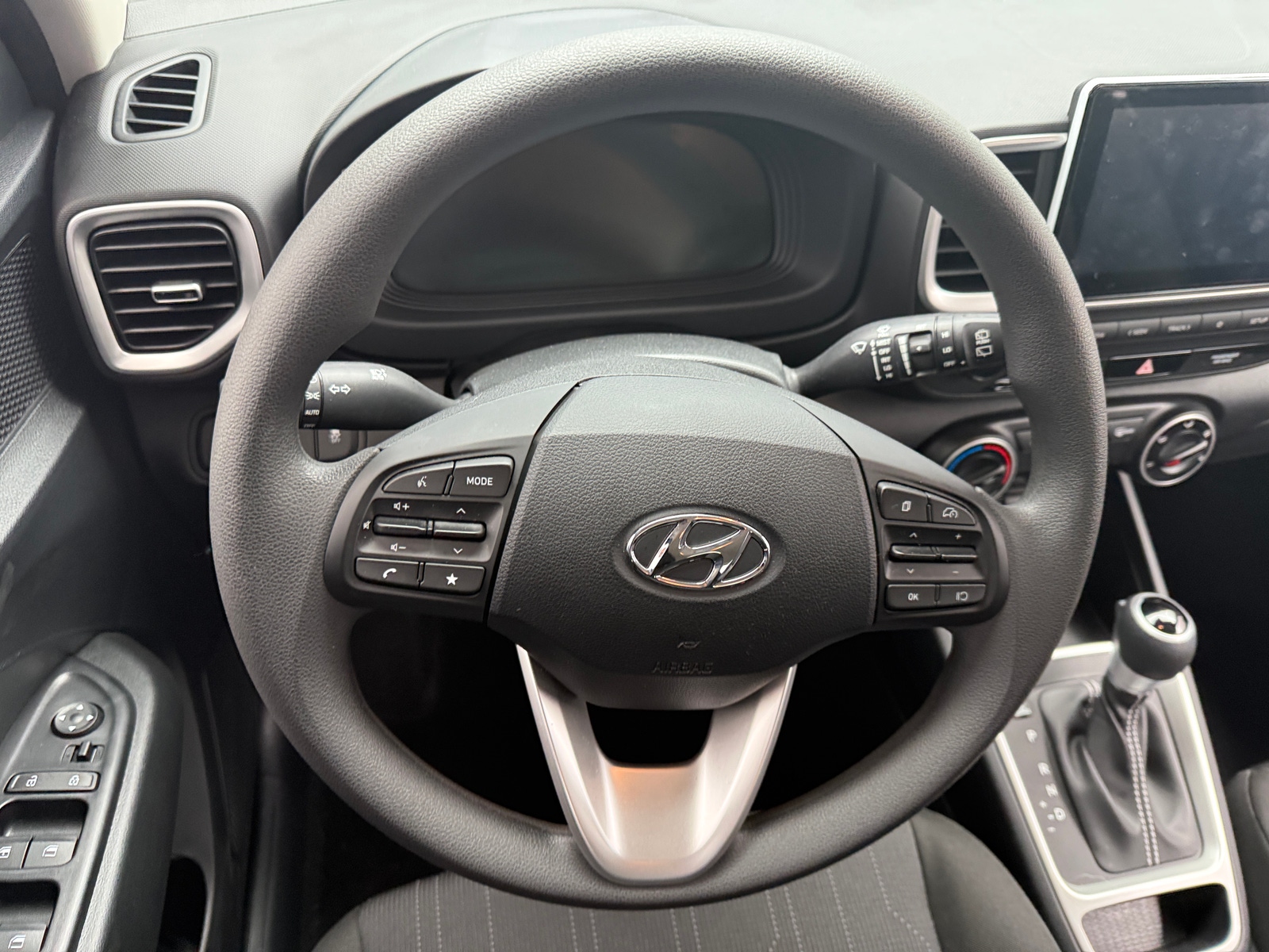Thumbnail: 2025 Hyundai Venue - 5