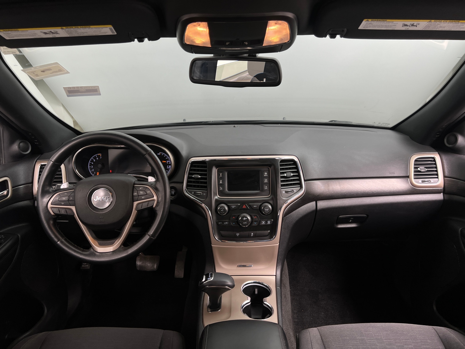 Thumbnail: 2015 Jeep Grand Cherokee - 3