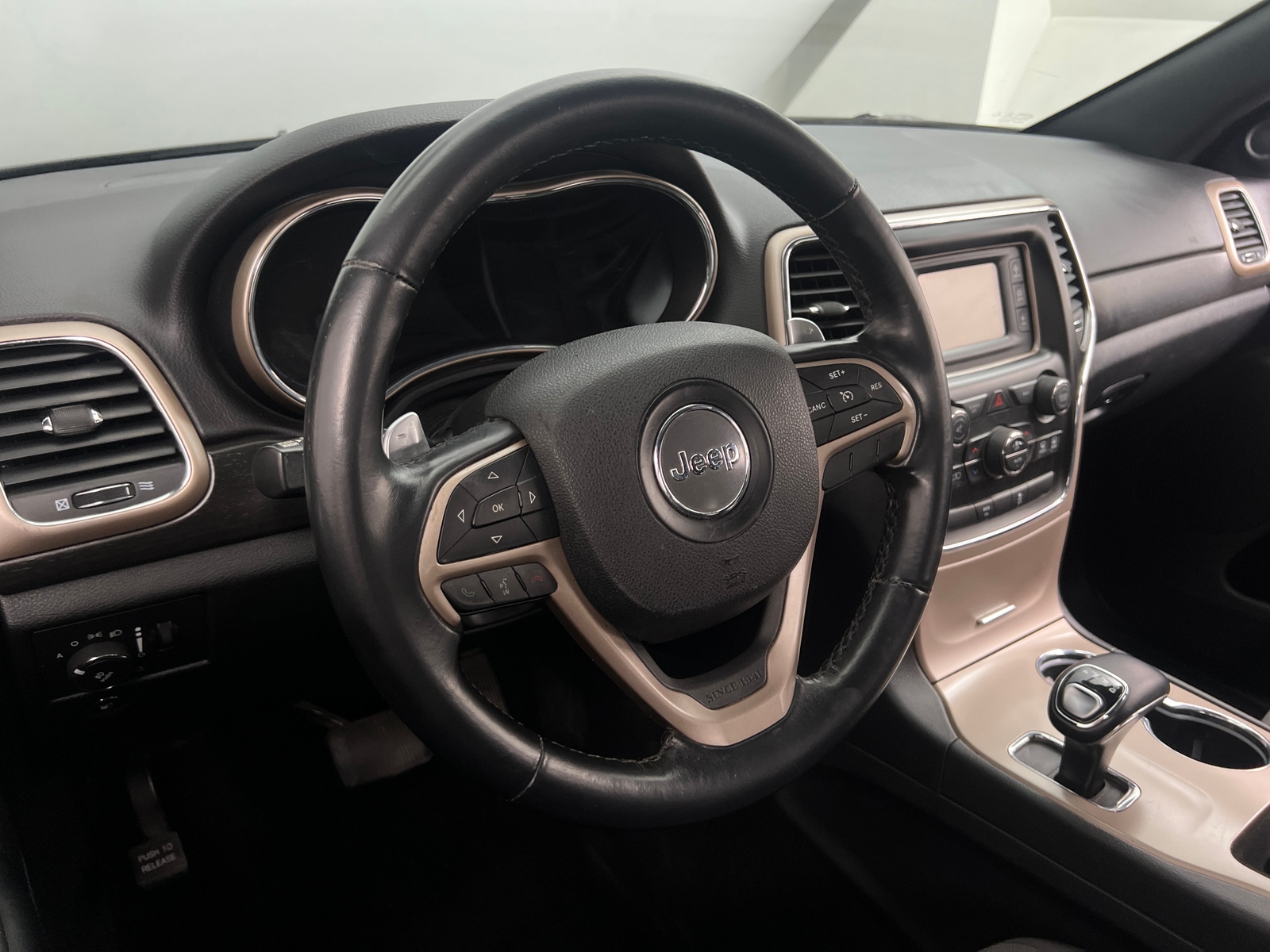 Thumbnail: 2015 Jeep Grand Cherokee - 5