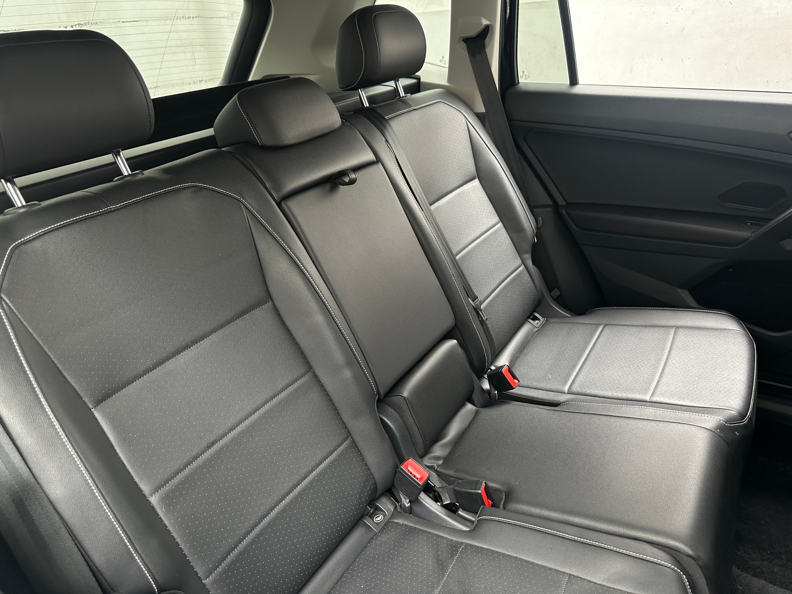 Thumbnail: 2021 Volkswagen Tiguan - 6
