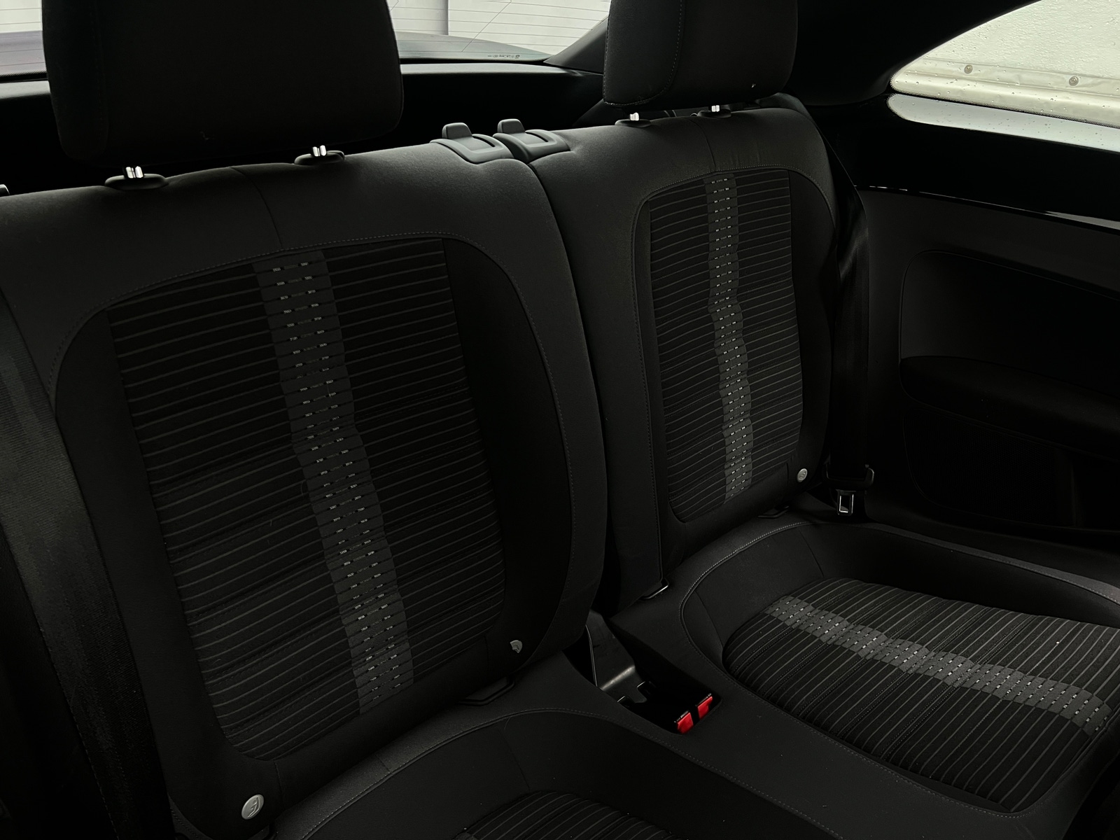 Thumbnail: 2012 Volkswagen Beetle - 6