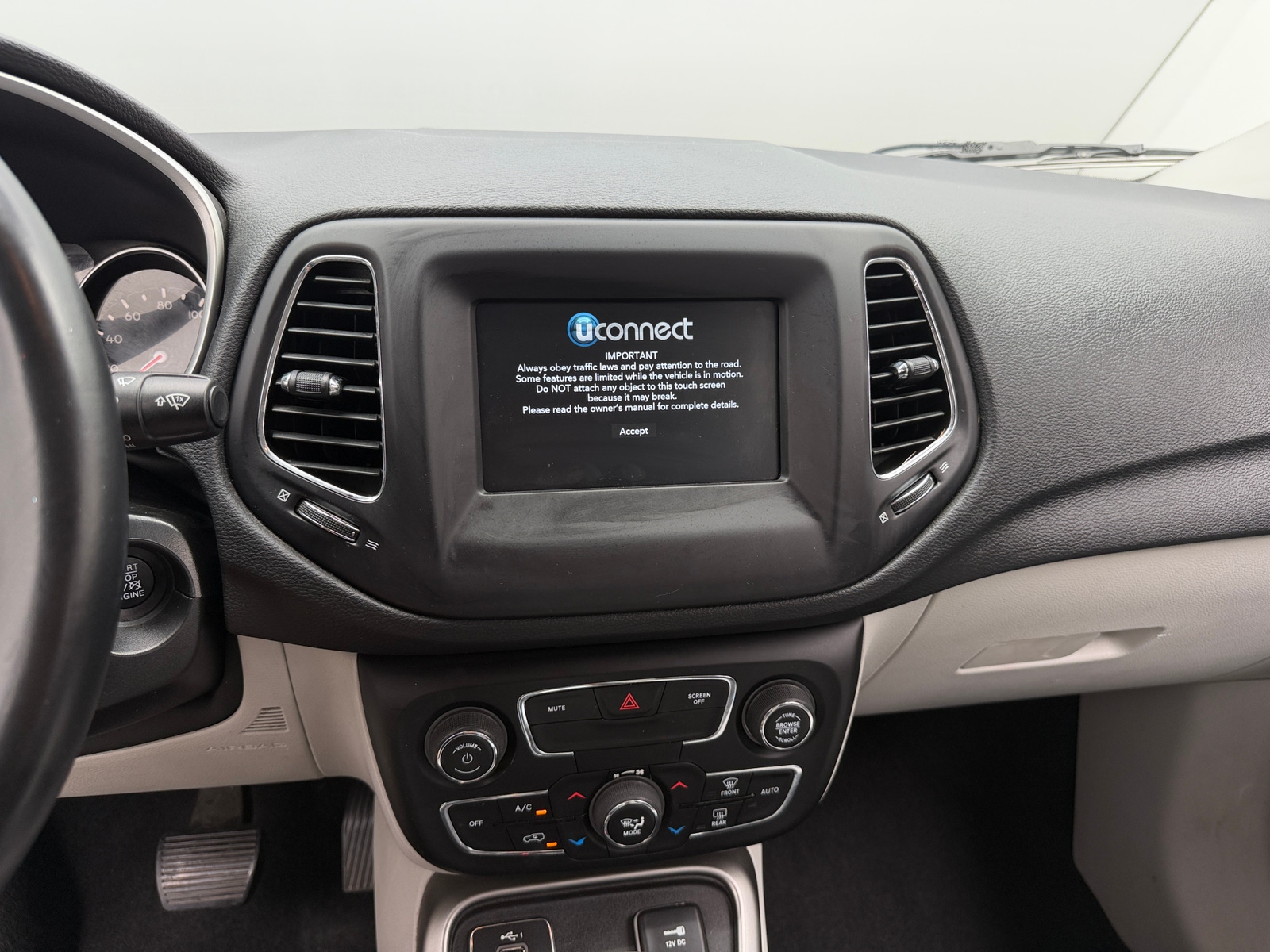 Thumbnail: 2019 Jeep Compass - 4