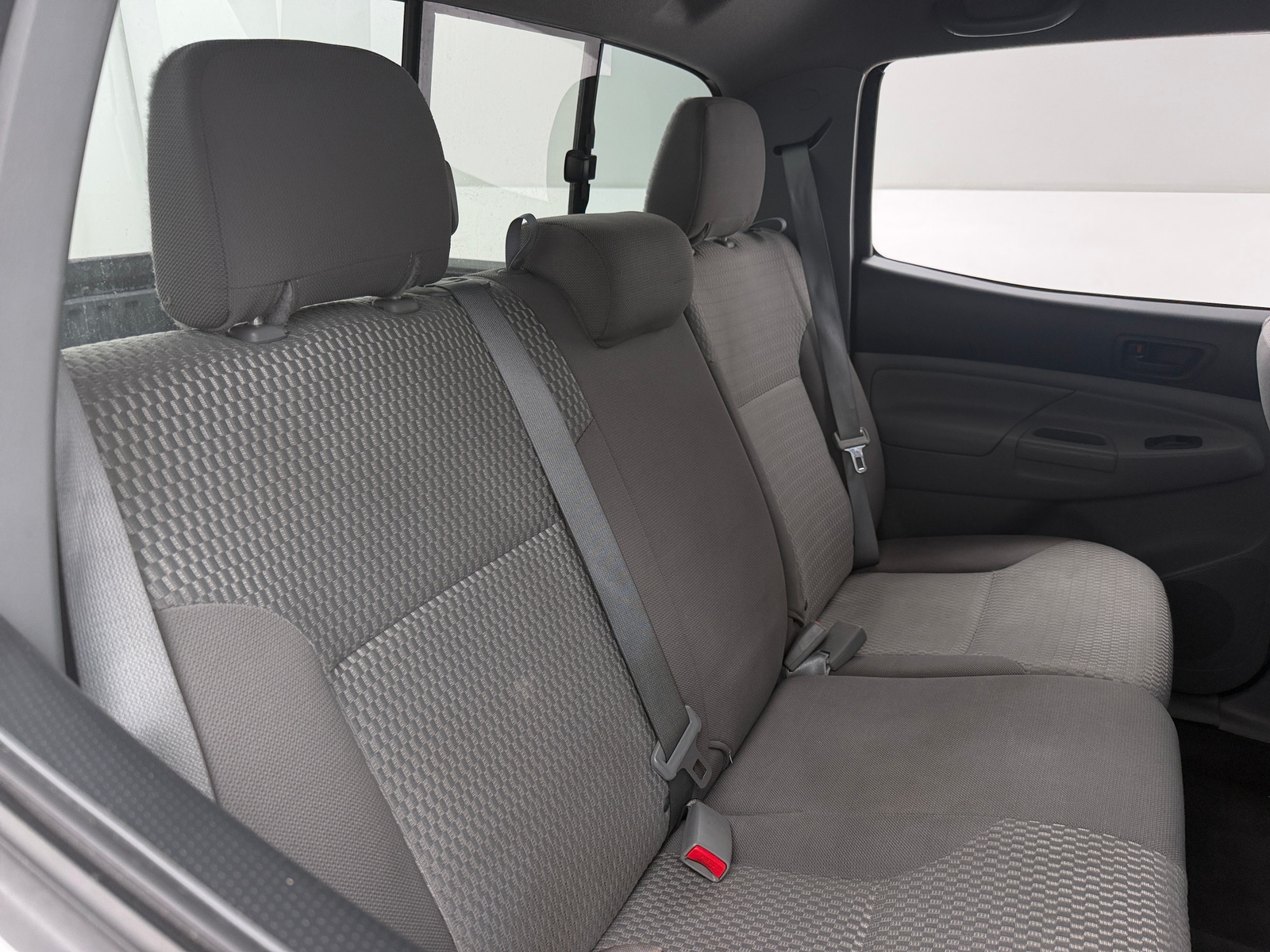 Thumbnail: 2015 Toyota Tacoma - 6