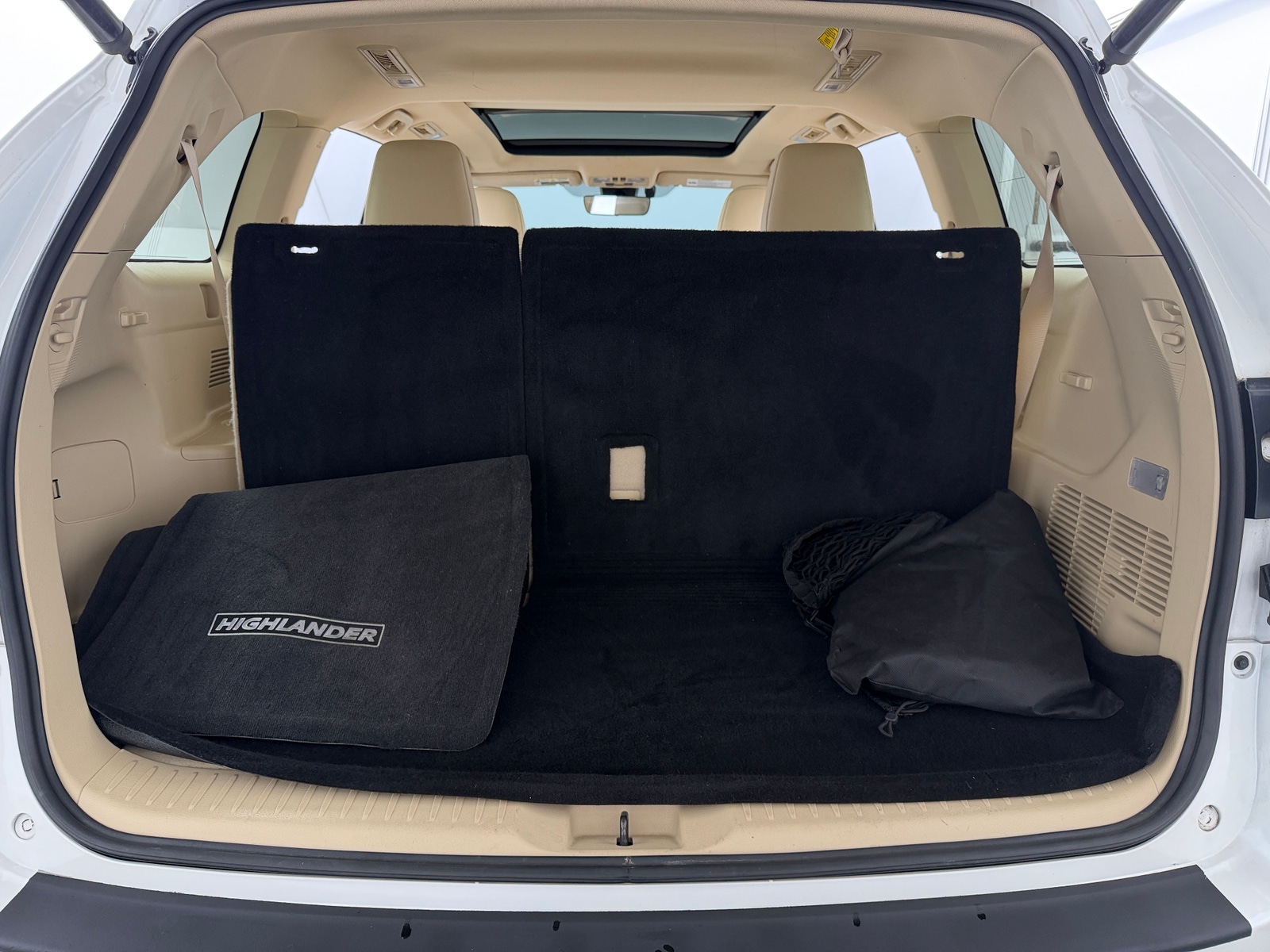 Thumbnail: 2019 Toyota Highlander - 6