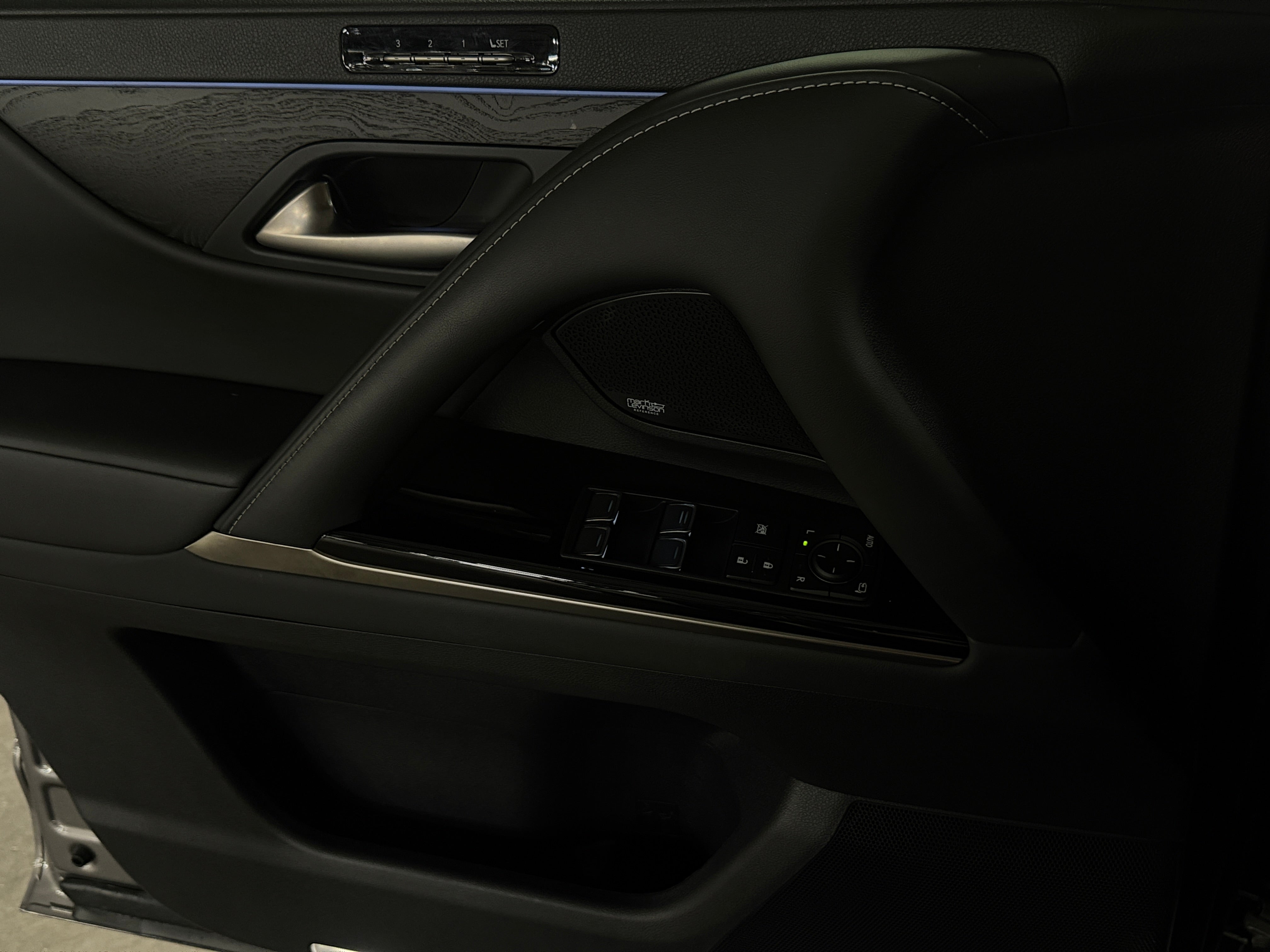 2023 Lexus LX