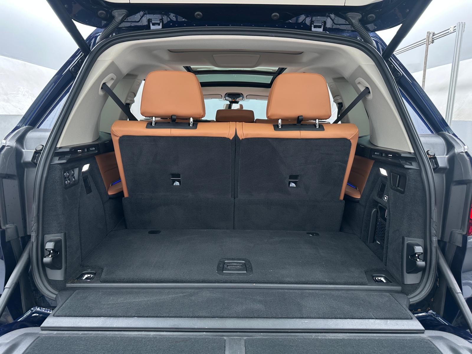 Thumbnail: 2021 BMW X7 - 6