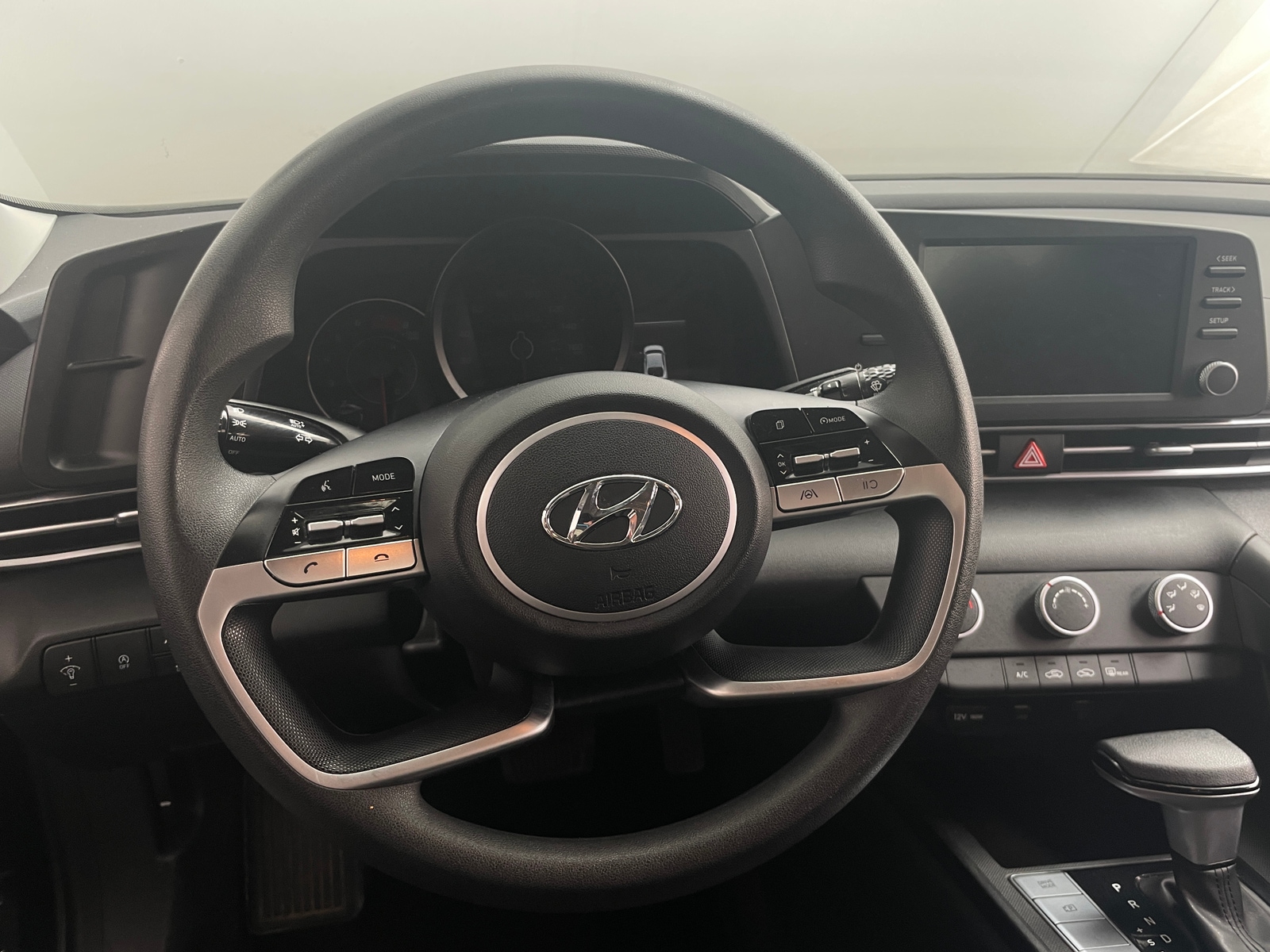 Thumbnail: 2023 Hyundai Elantra - 5