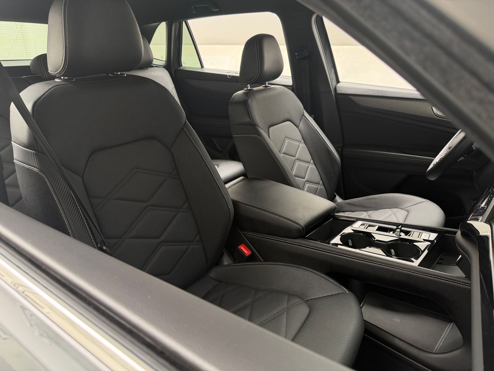 Thumbnail: 2026 Volkswagen Atlas - 2