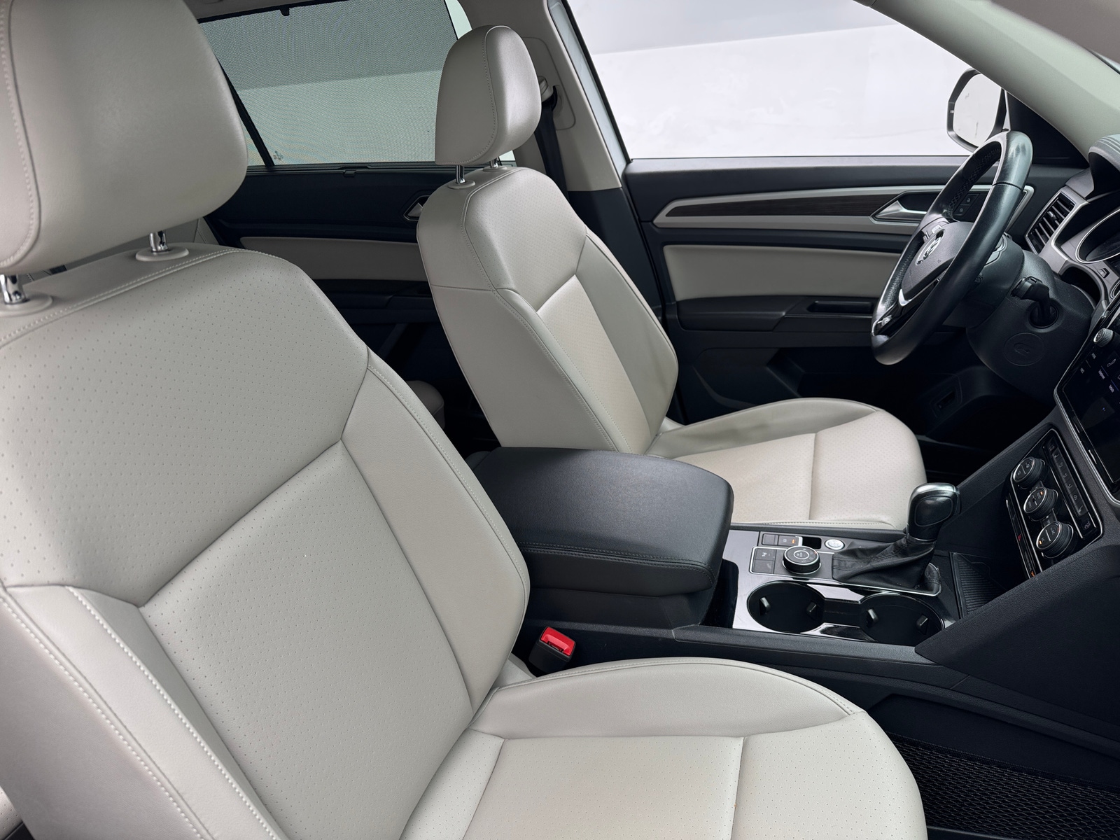 Thumbnail: 2018 Volkswagen Atlas - 2