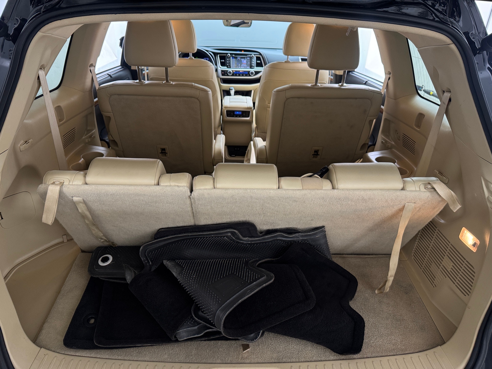 Thumbnail: 2019 Toyota Highlander - 7