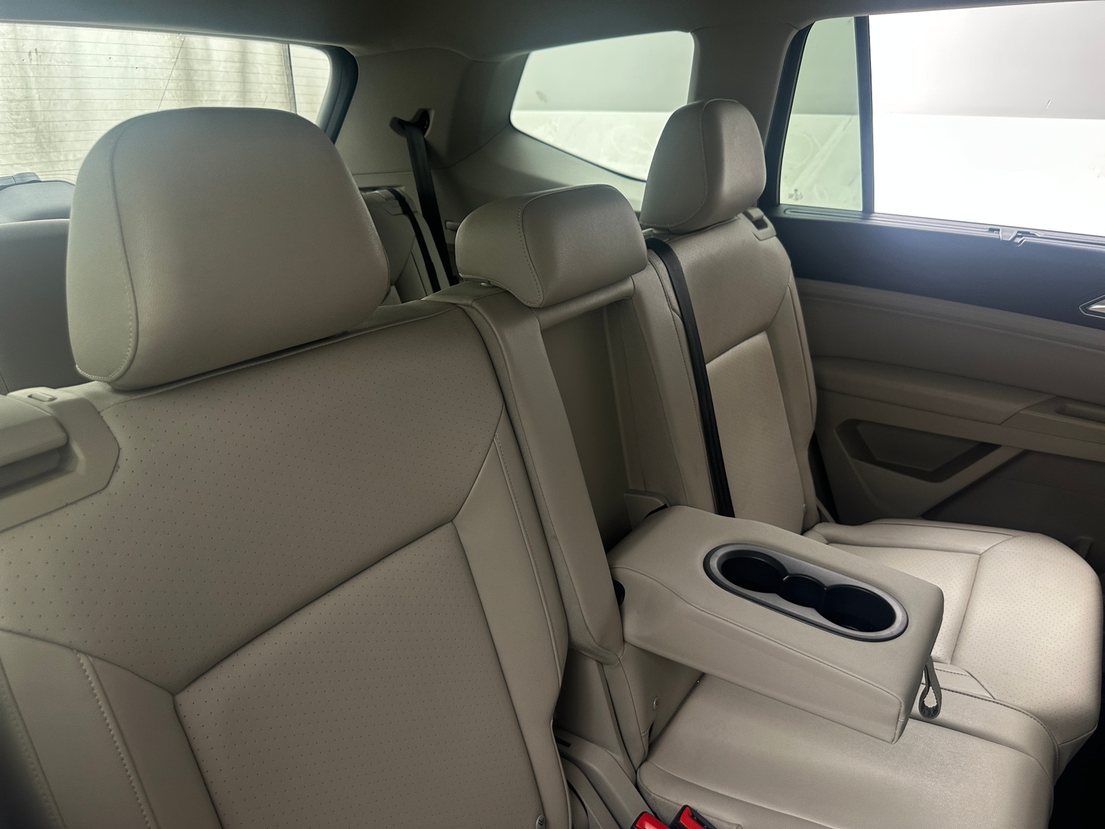 Thumbnail: 2018 Volkswagen Atlas - 6