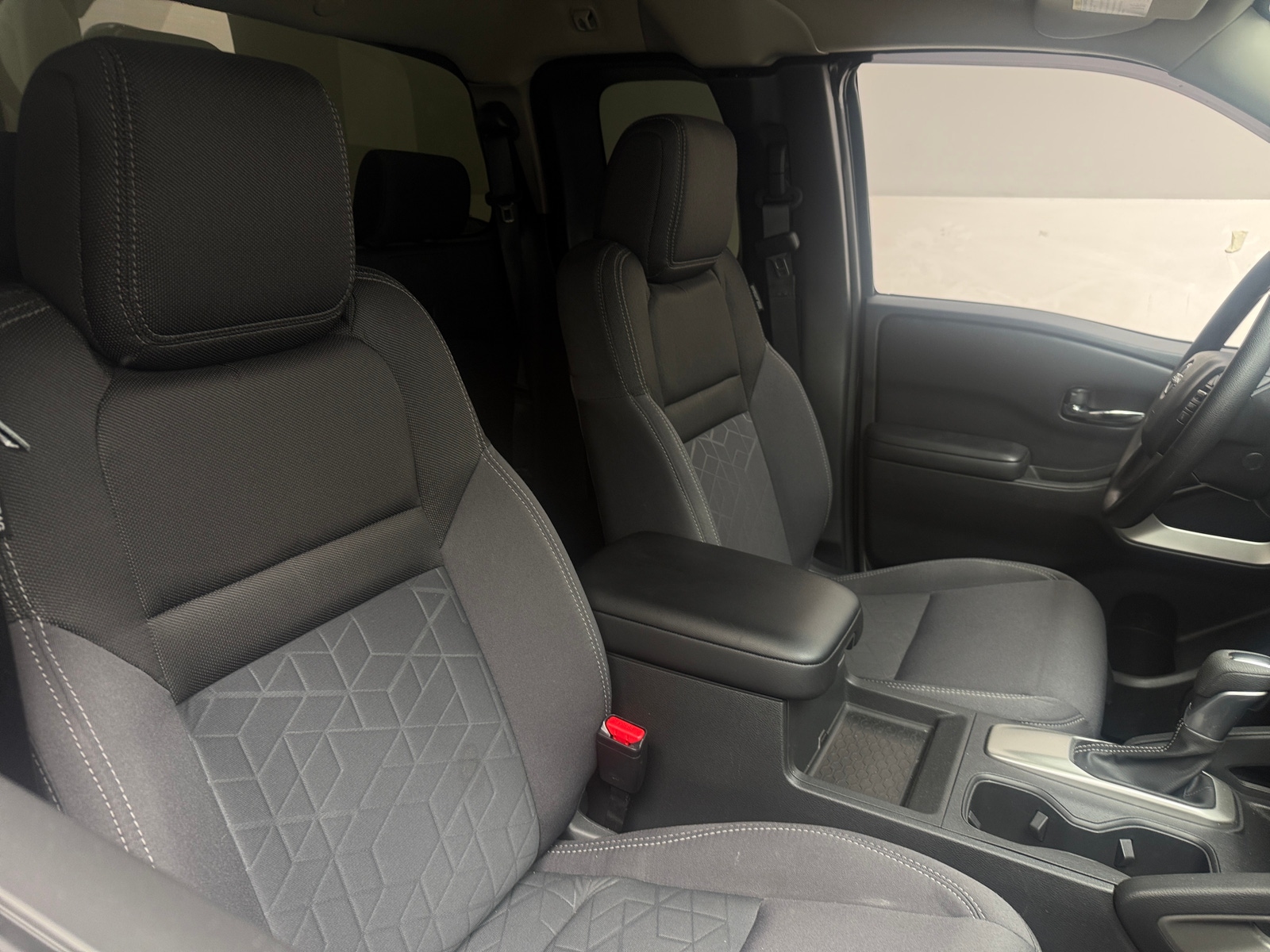 Thumbnail: 2025 Nissan Frontier - 2