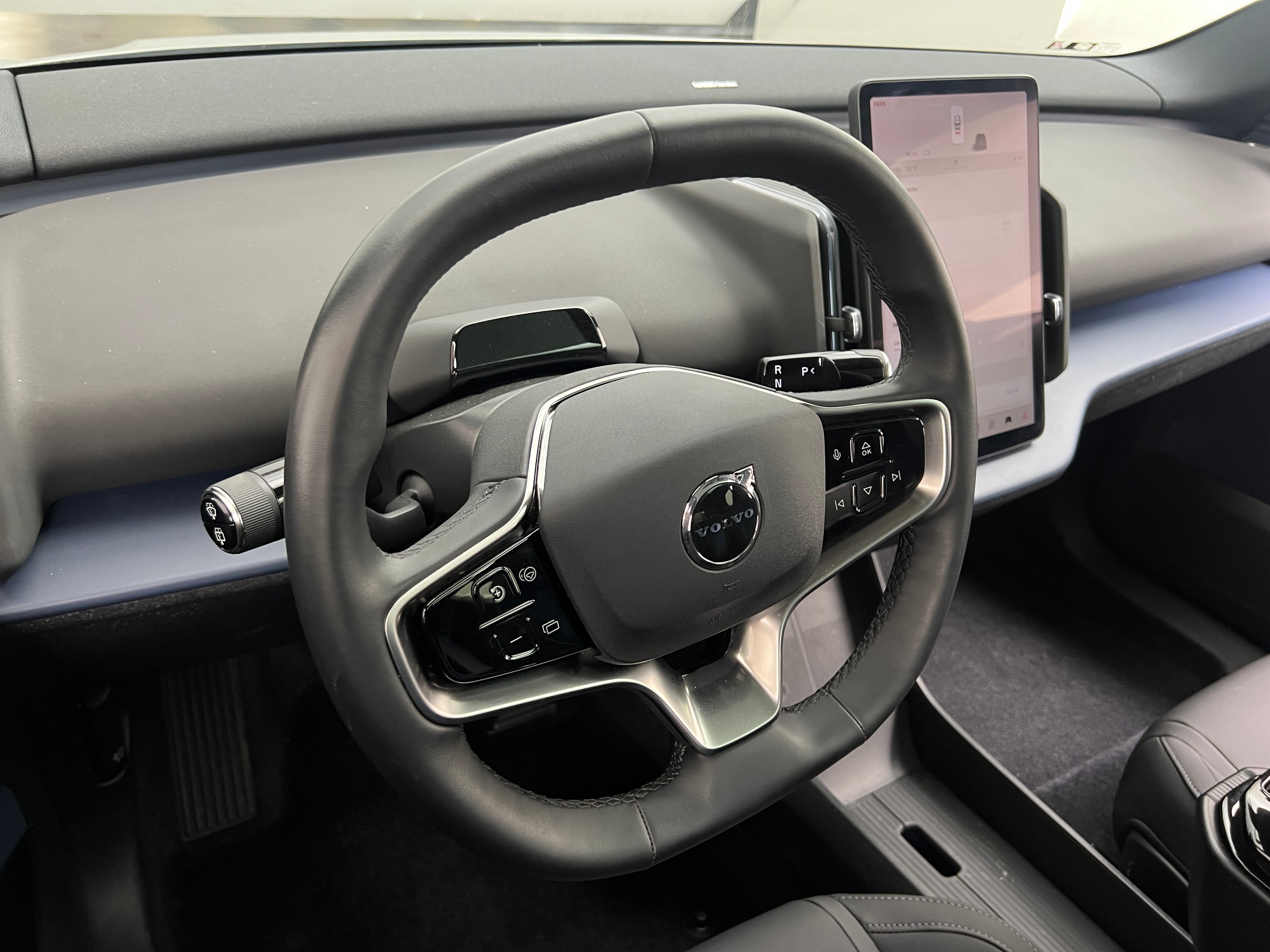 Used 2025 Volvo EX30 Ultra with VIN YV4EK3ZLXSS132234 for sale in Auburn, WA
