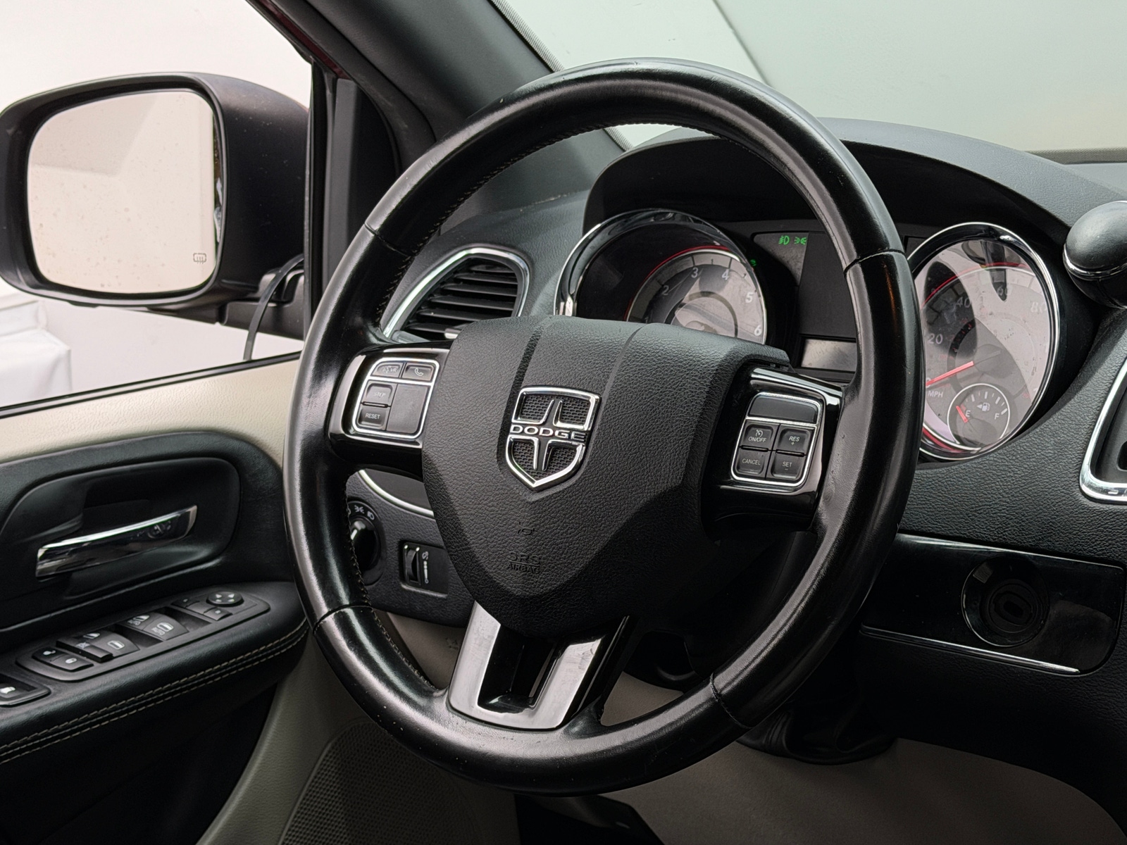 Thumbnail: 2020 Dodge Grand Caravan - 4
