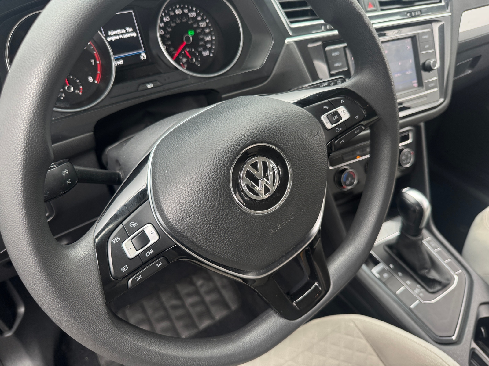 Thumbnail: 2018 Volkswagen Tiguan - 5