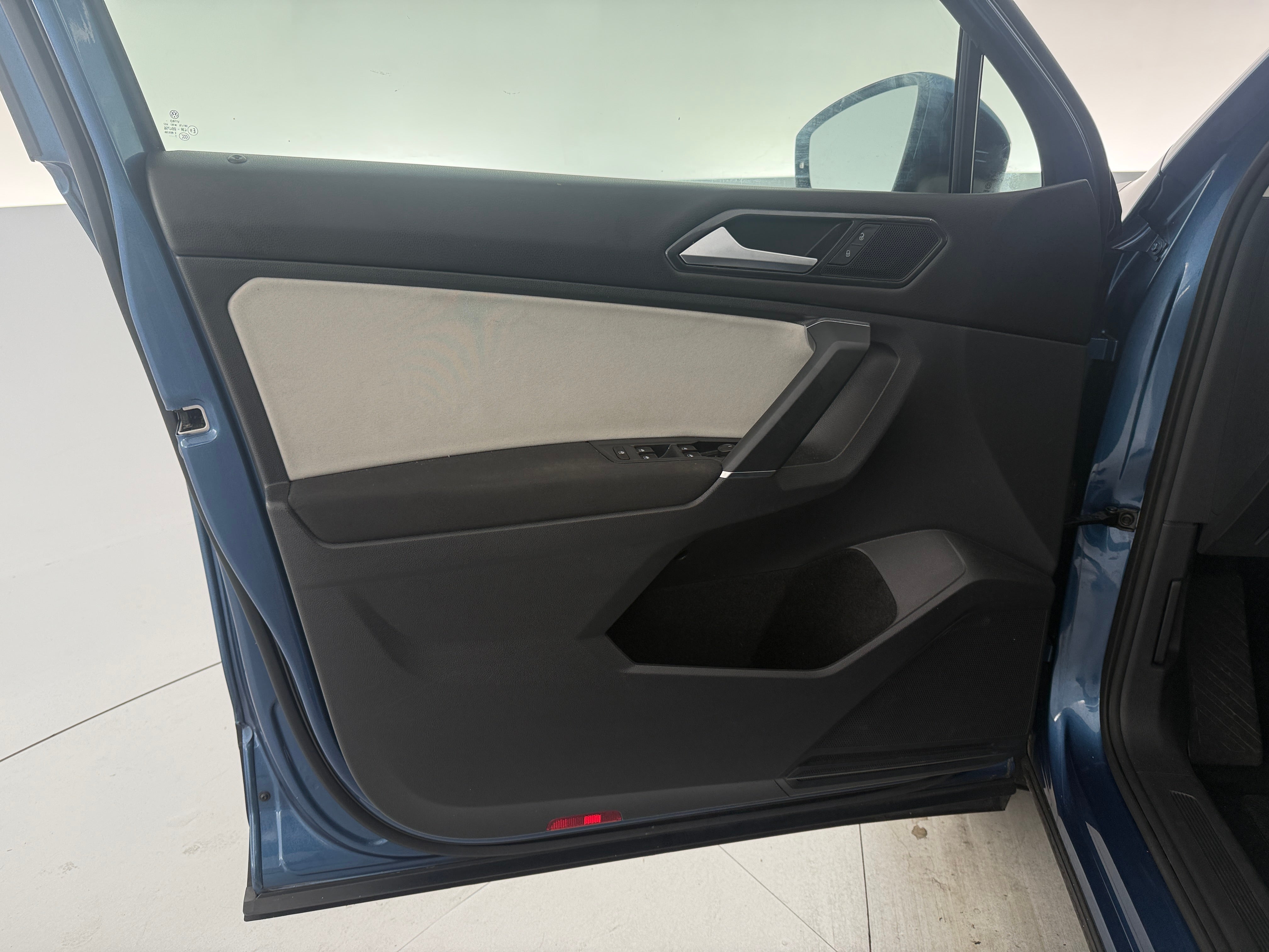 2018 Volkswagen Tiguan S