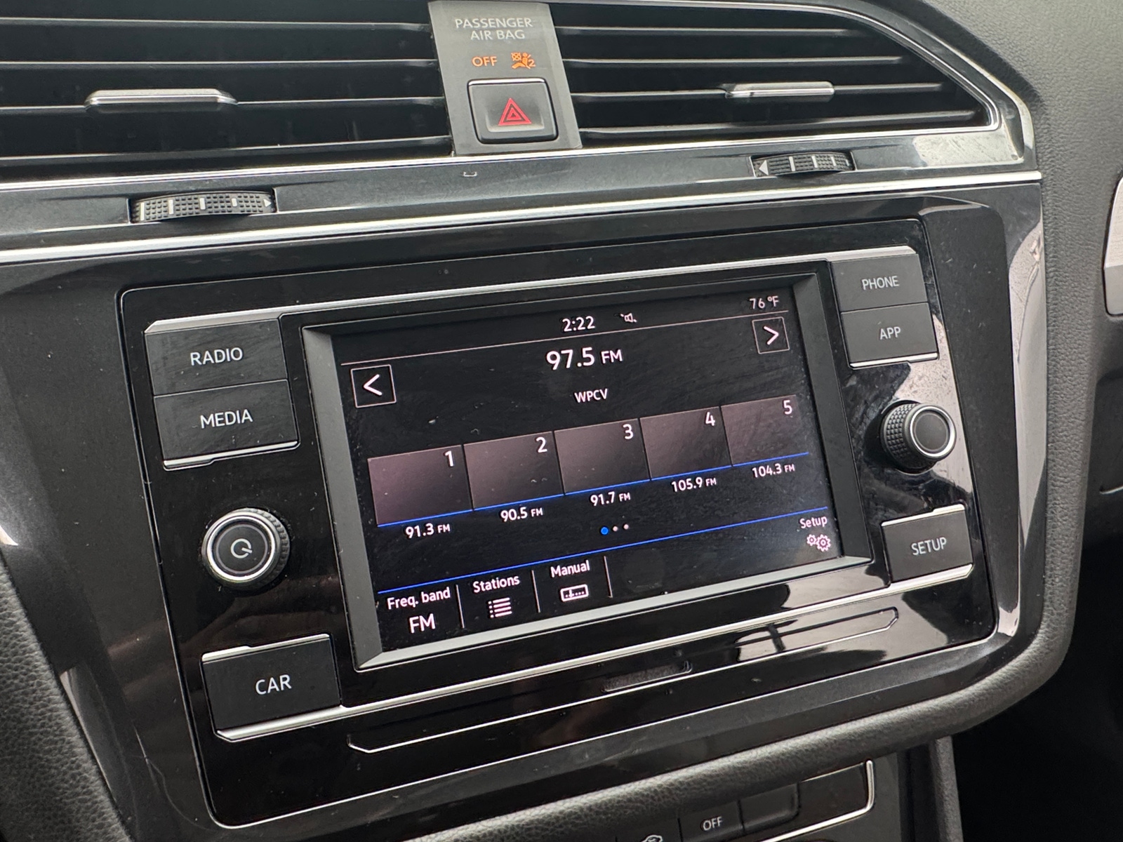 Thumbnail: 2018 Volkswagen Tiguan - 4