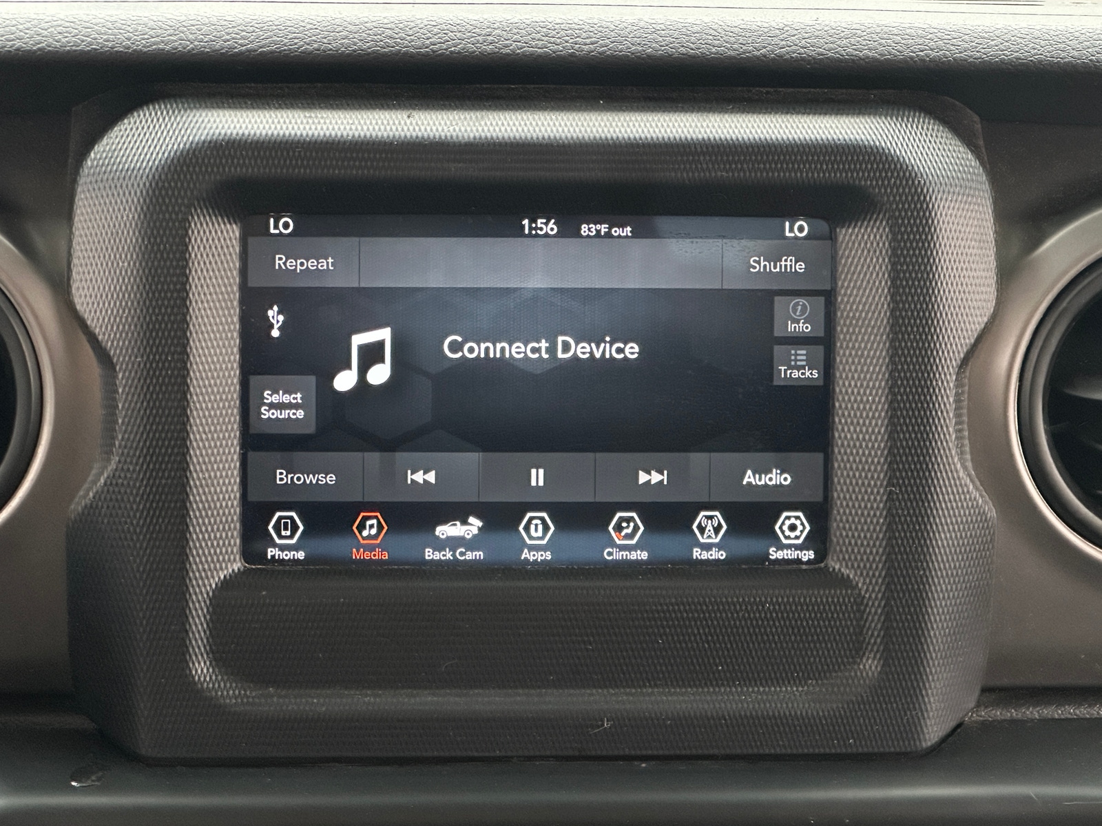 Thumbnail: 2020 Jeep Gladiator - 4