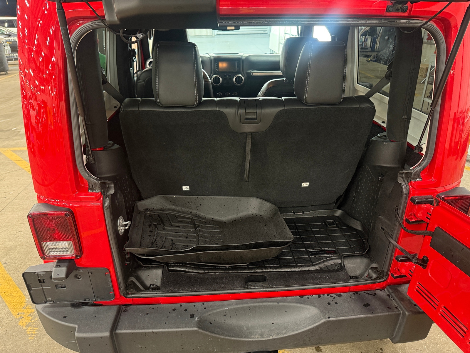Thumbnail: 2018 Jeep Wrangler - 6