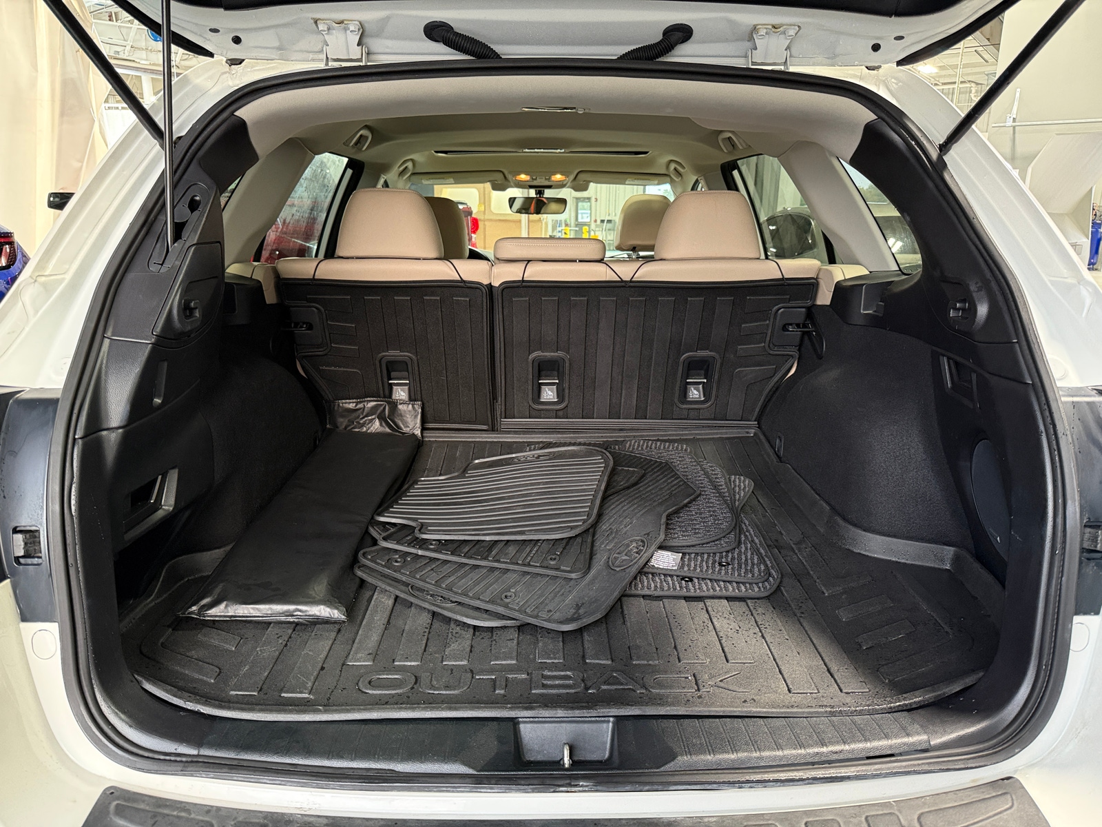 Thumbnail: 2017 Subaru Outback - 6